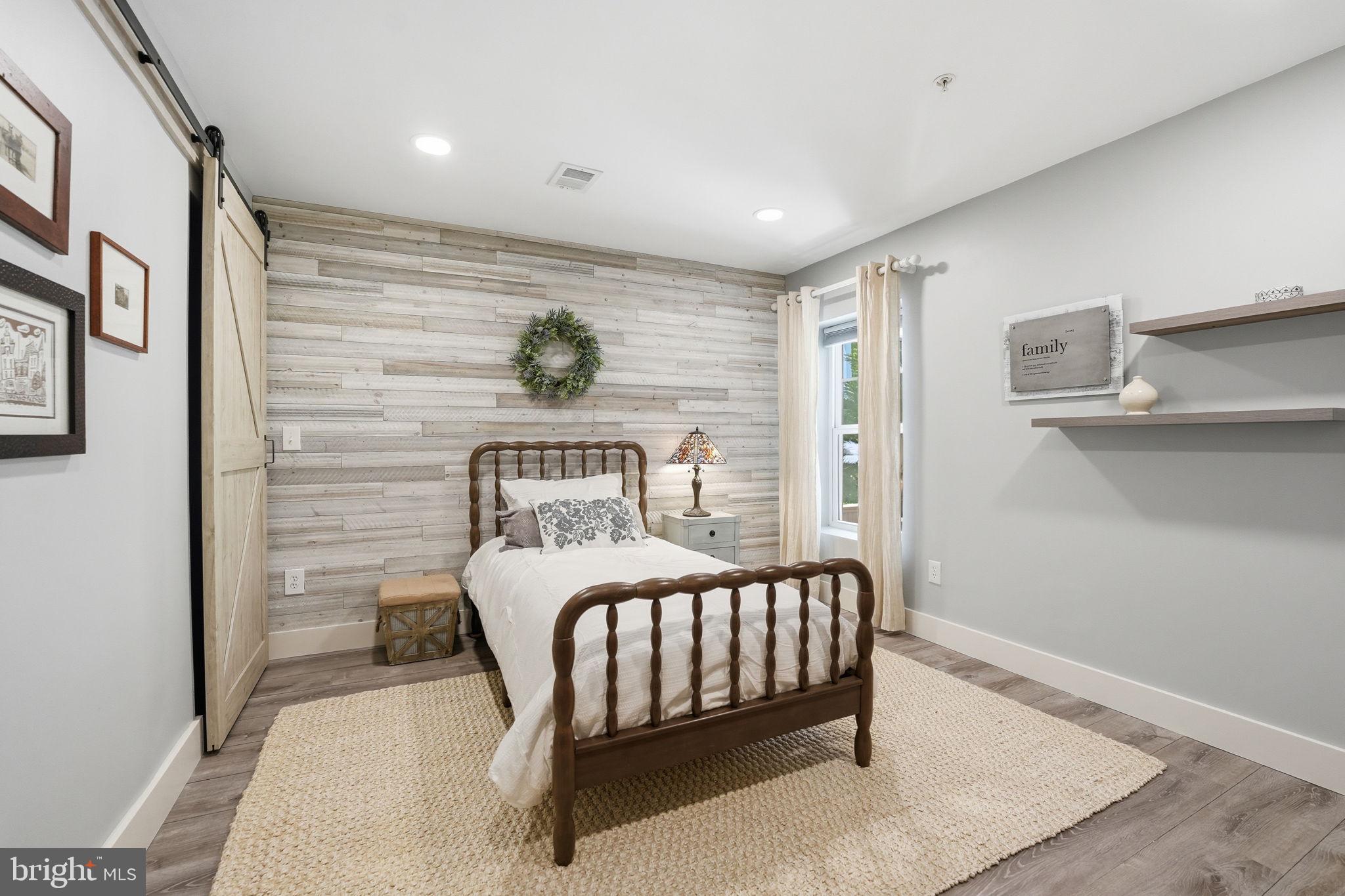 POTOMAC SHORES - Residential