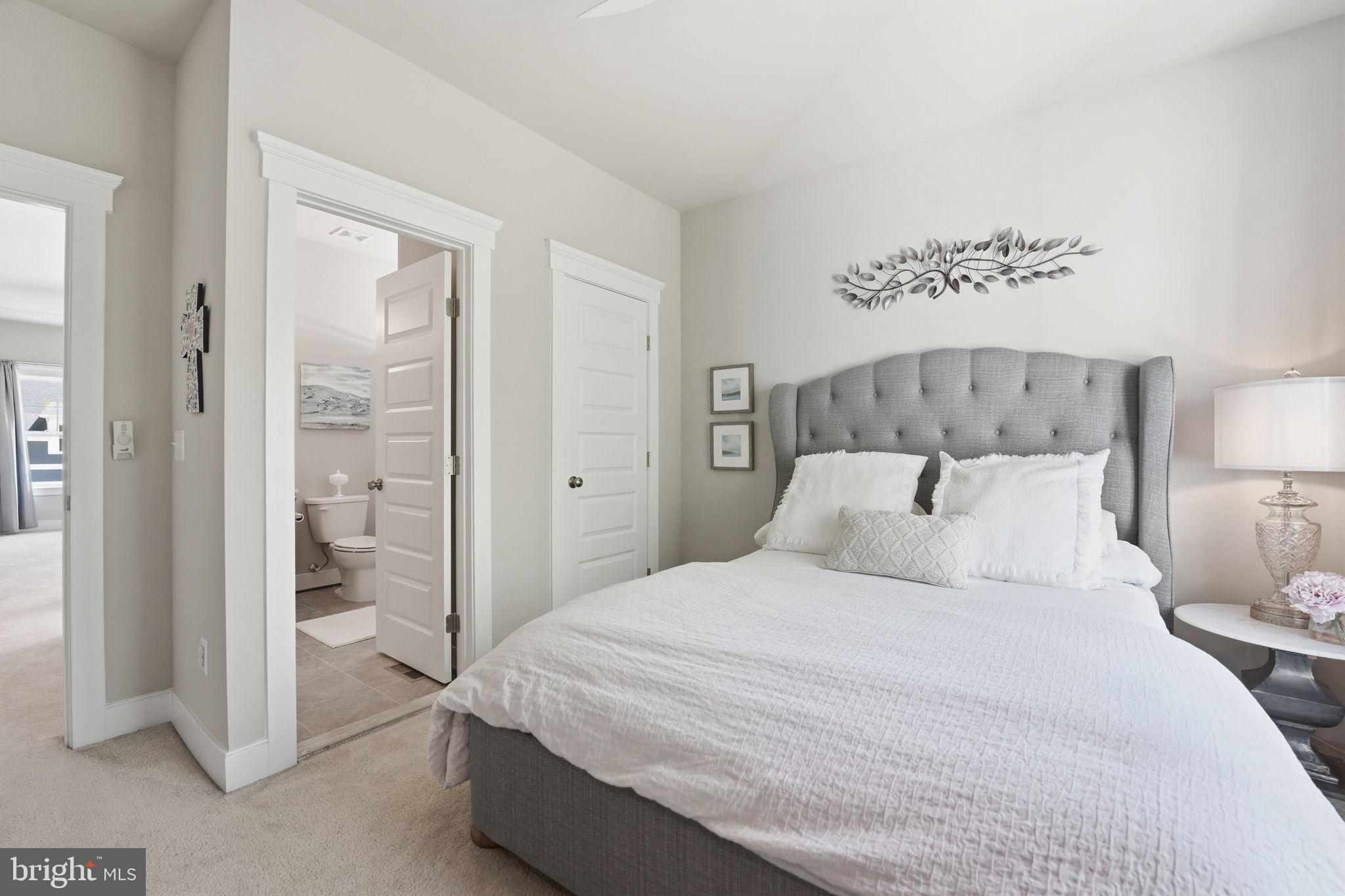 POTOMAC SHORES - Residential