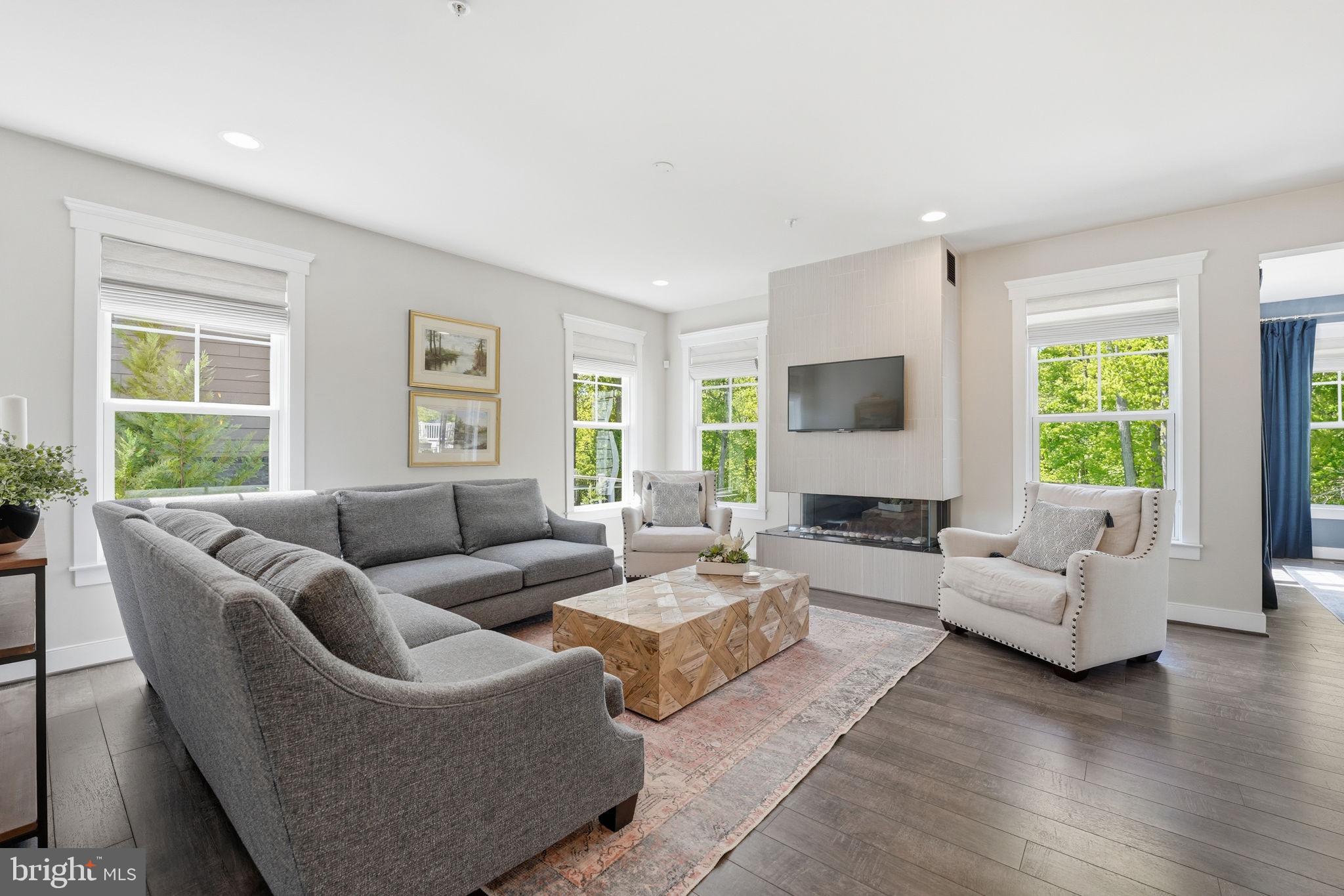 POTOMAC SHORES - Residential