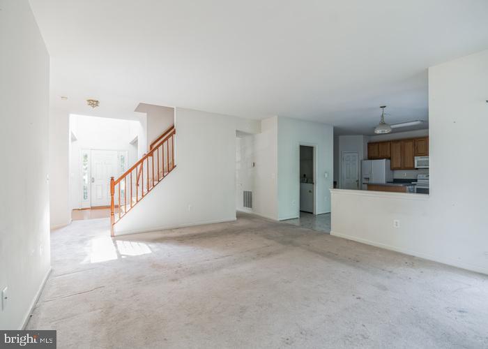 WAYSIDE VILLAGE - Residential