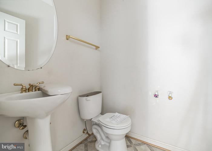 WAYSIDE VILLAGE - Residential