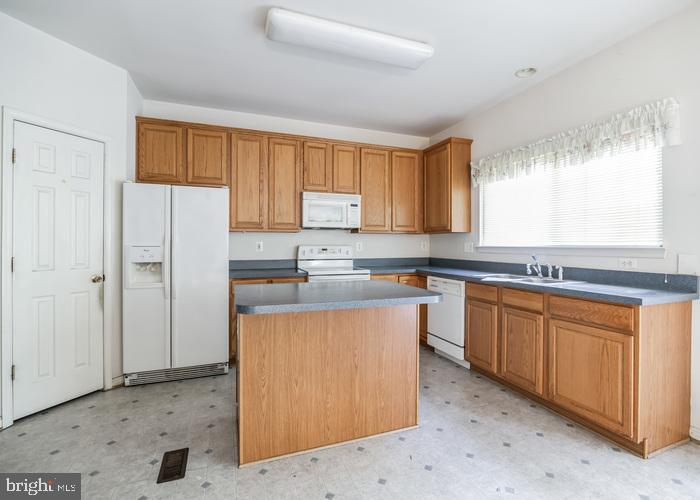 WAYSIDE VILLAGE - Residential