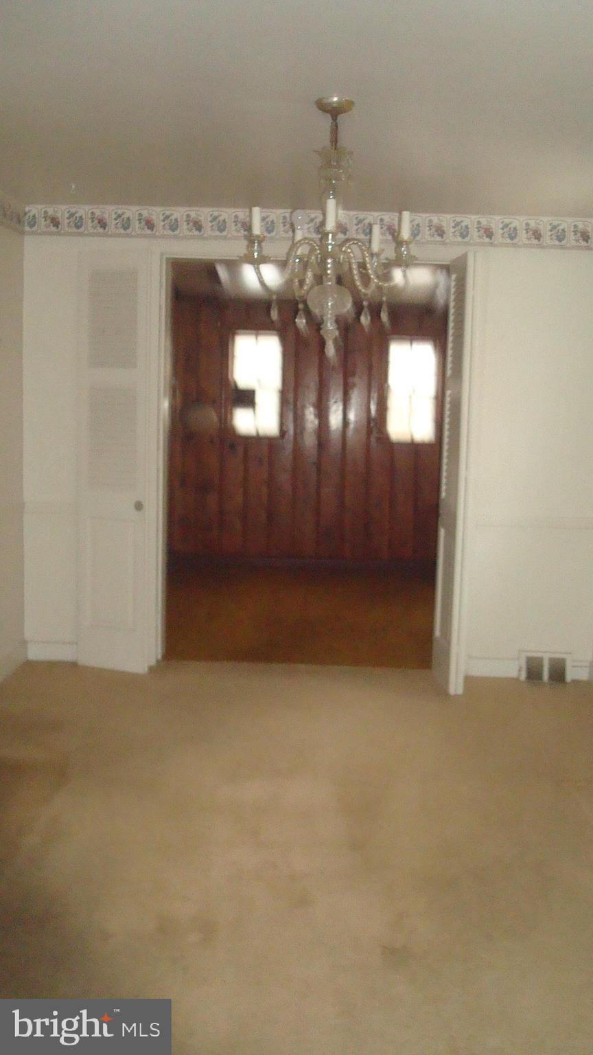 CROSS COUNTRY - Residential