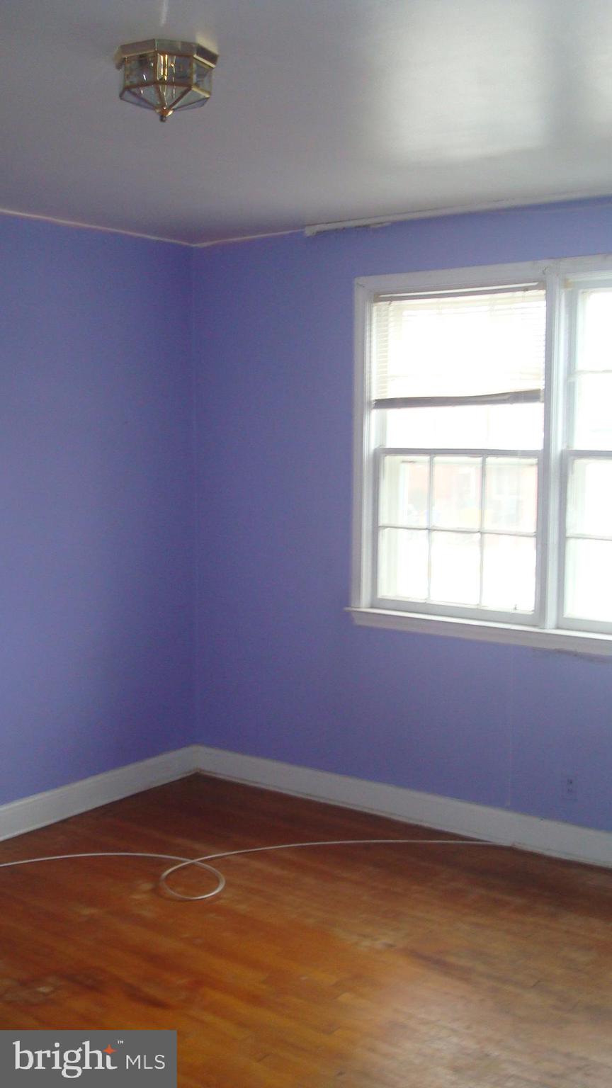 CROSS COUNTRY - Residential