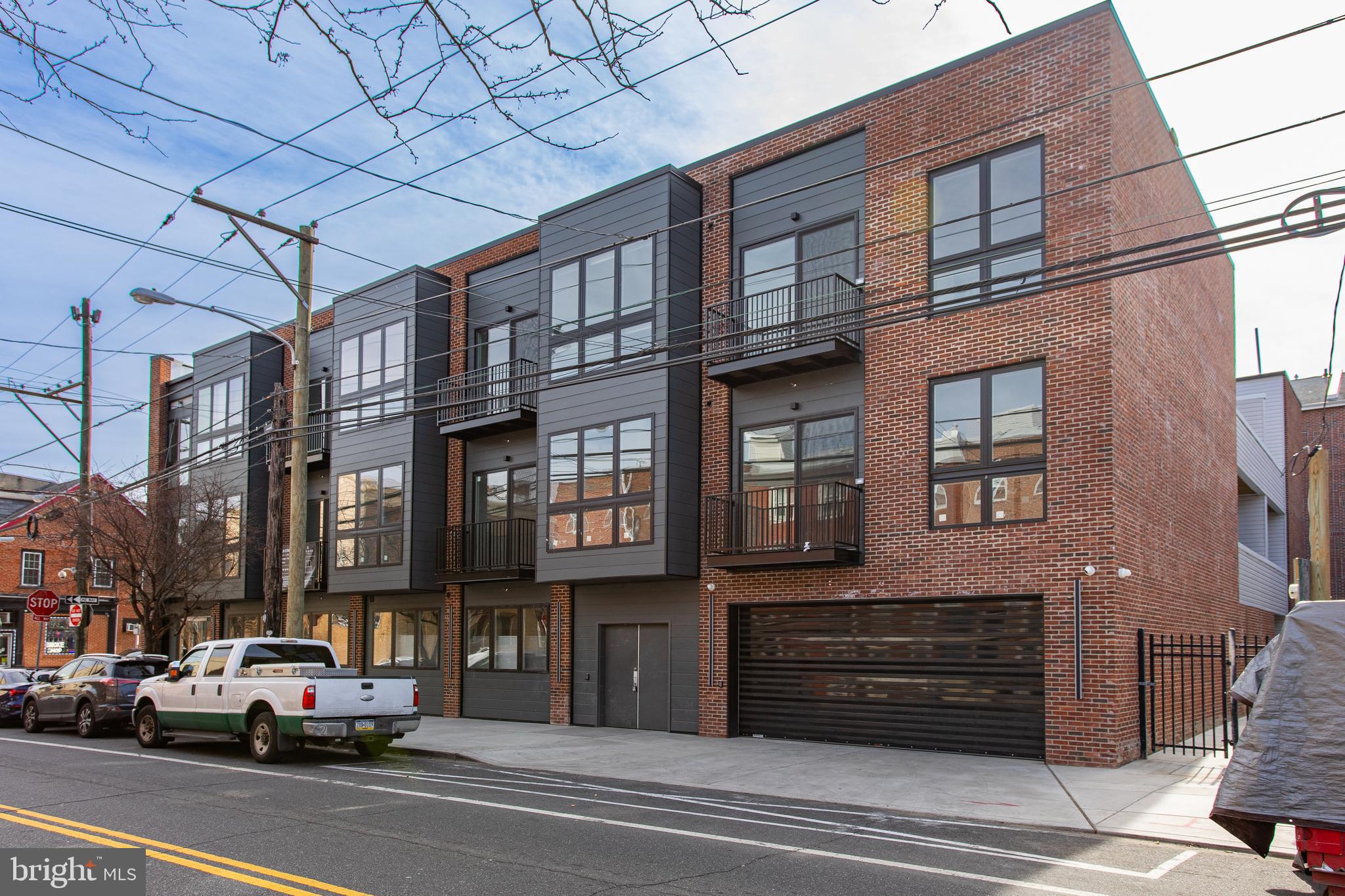 QUEEN VILLAGE - Residential Lease