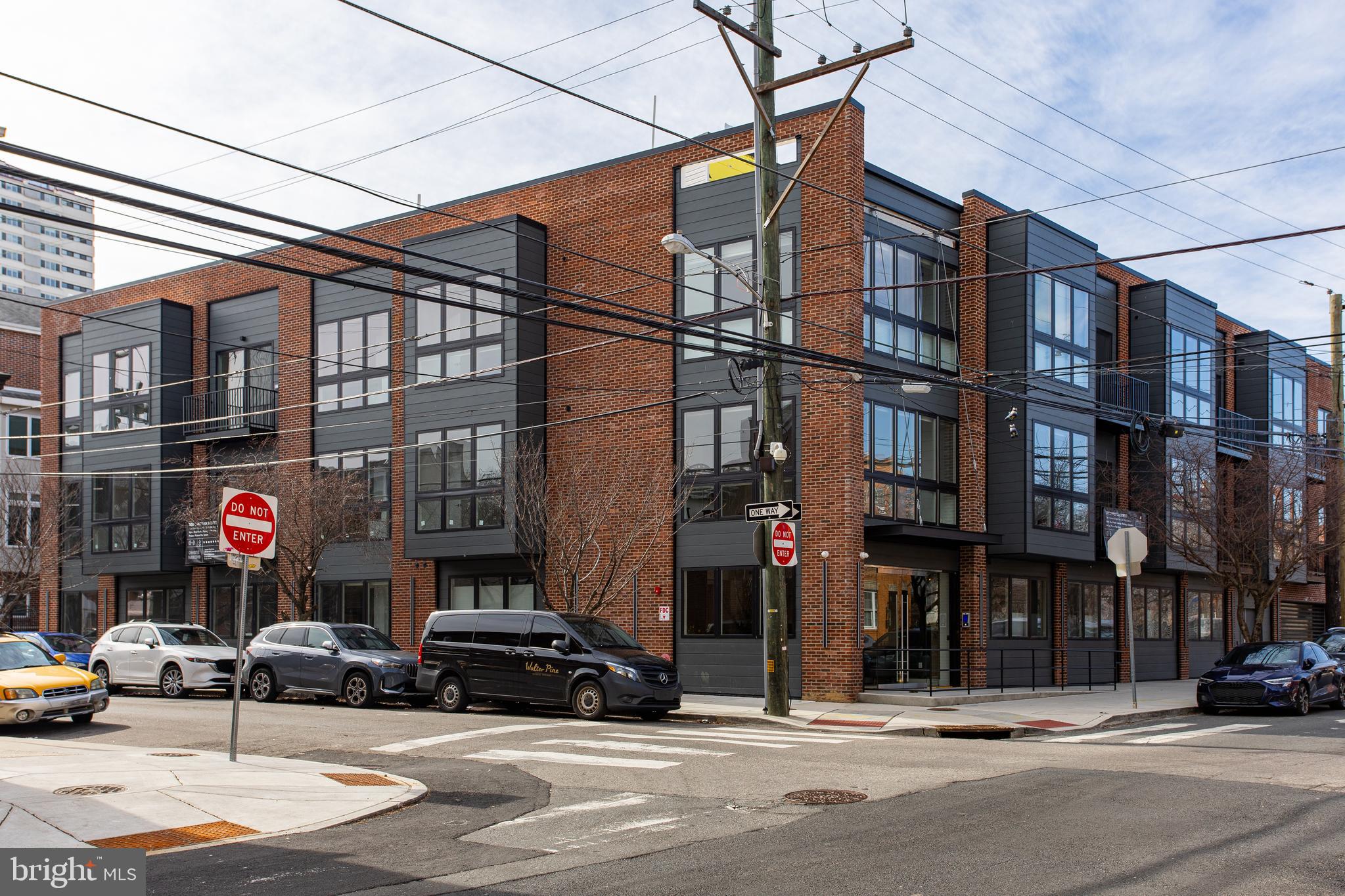 QUEEN VILLAGE - Residential Lease