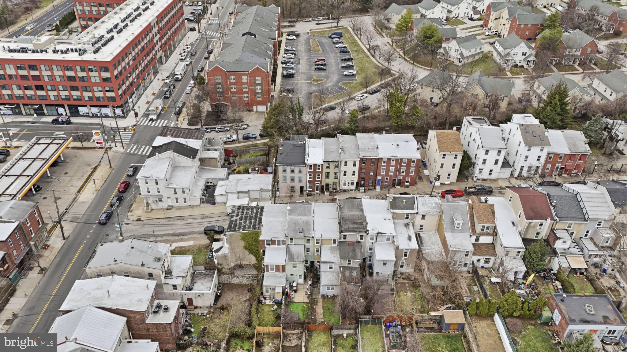 EAST FALLS - Residential