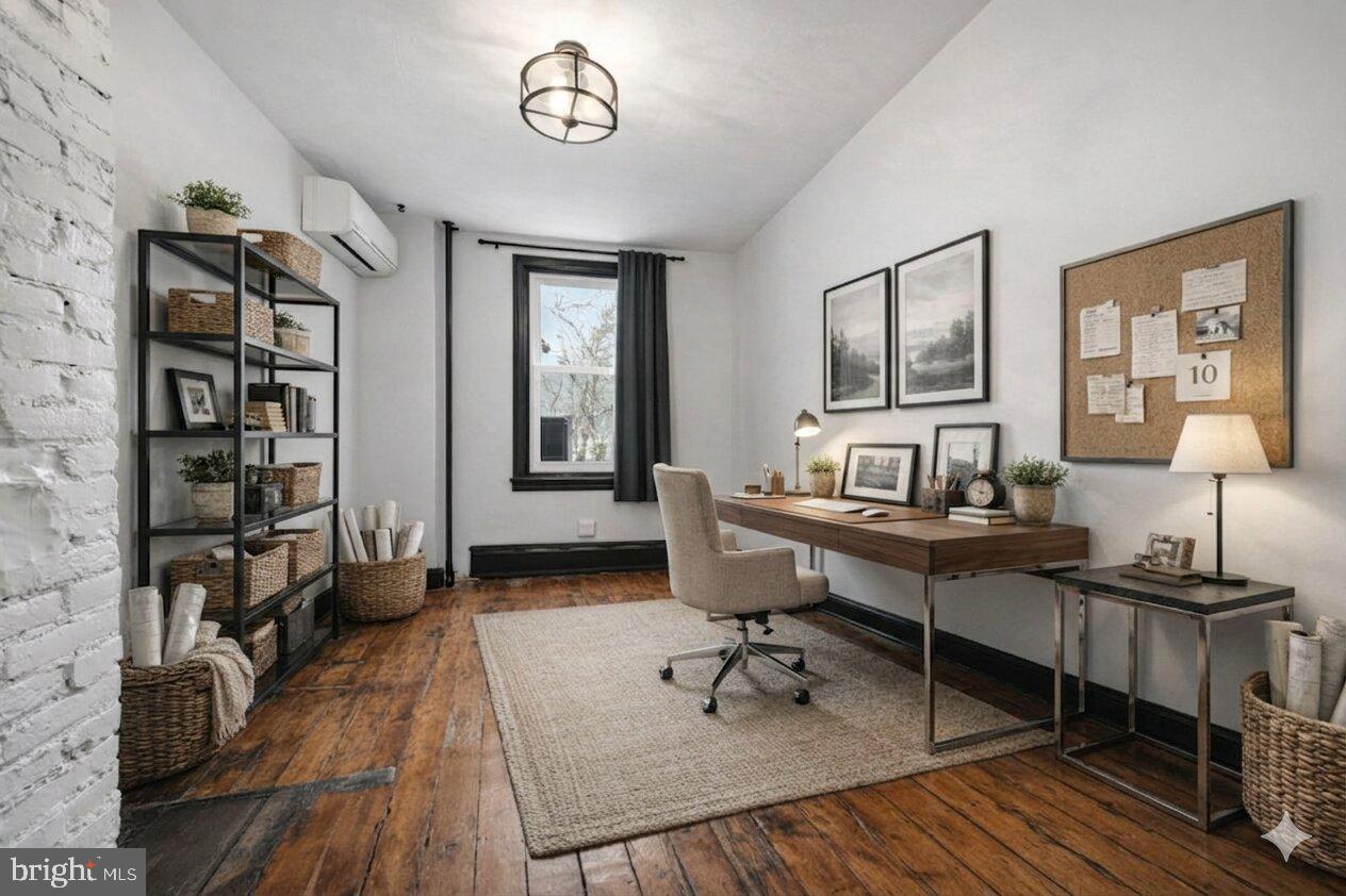 EAST FALLS - Residential