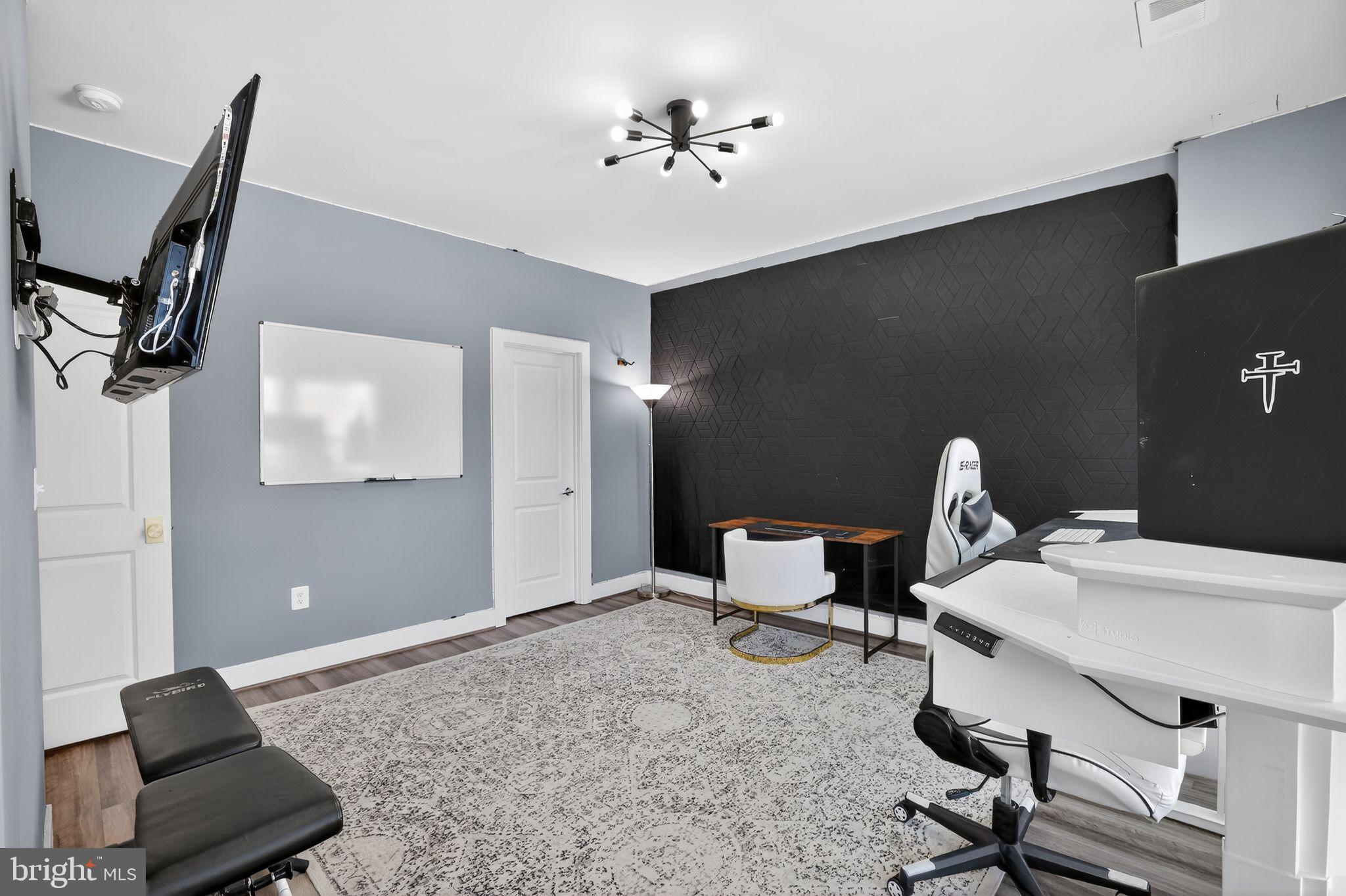 CENTURY ROW - Residential