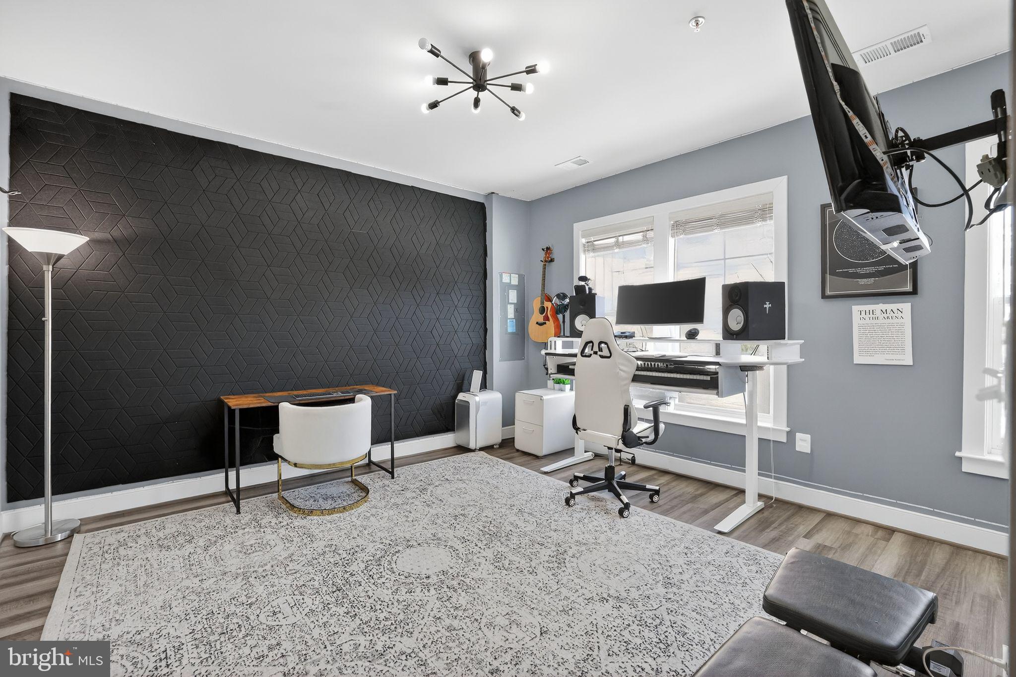 CENTURY ROW - Residential