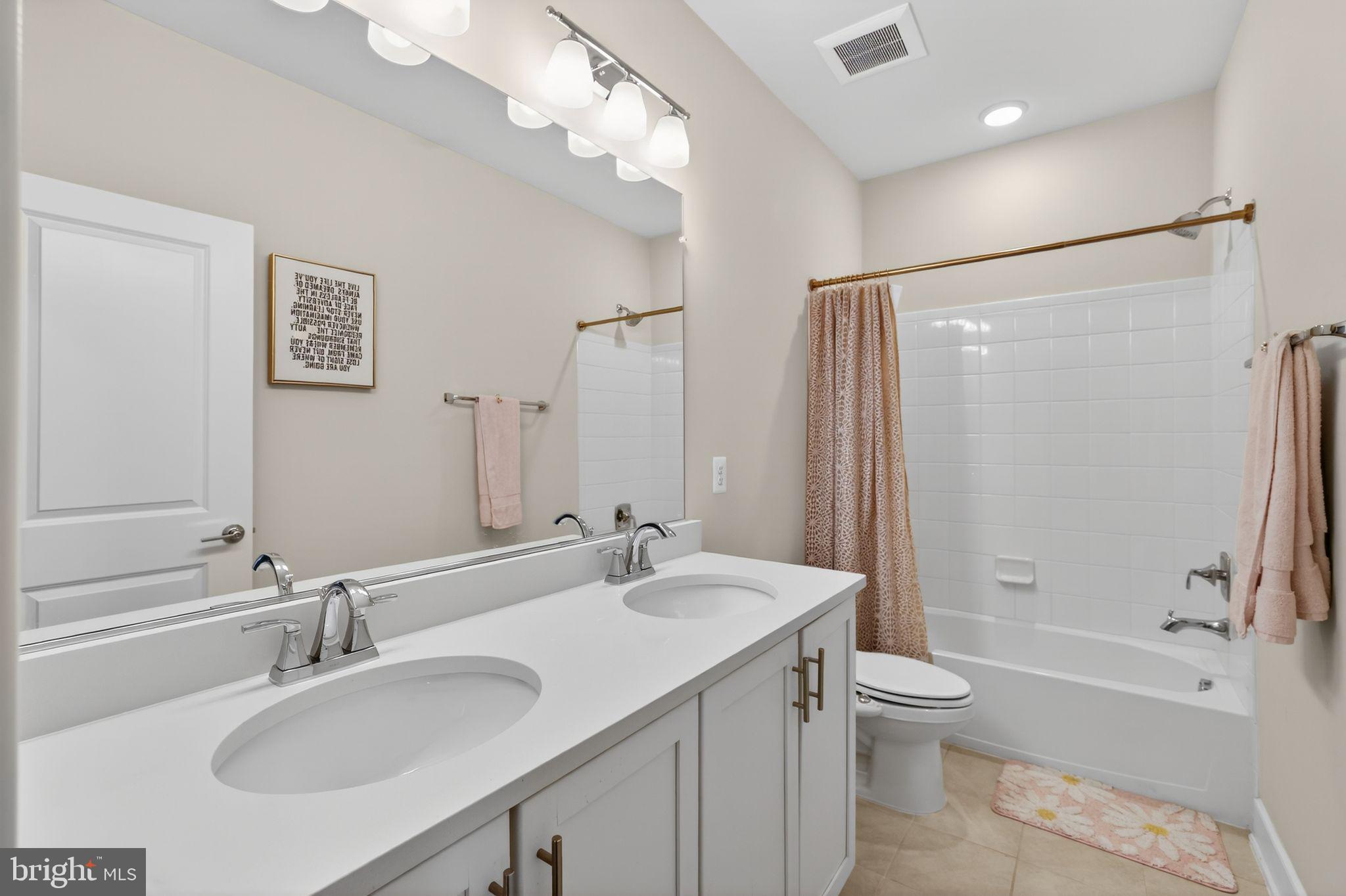 CENTURY ROW - Residential