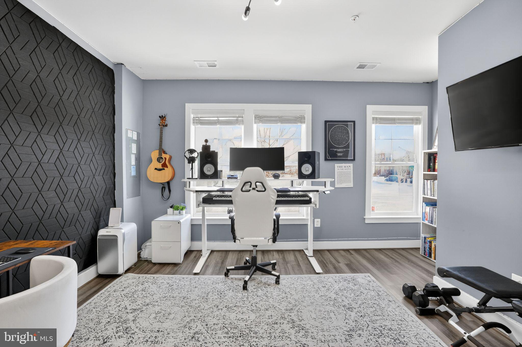 CENTURY ROW - Residential