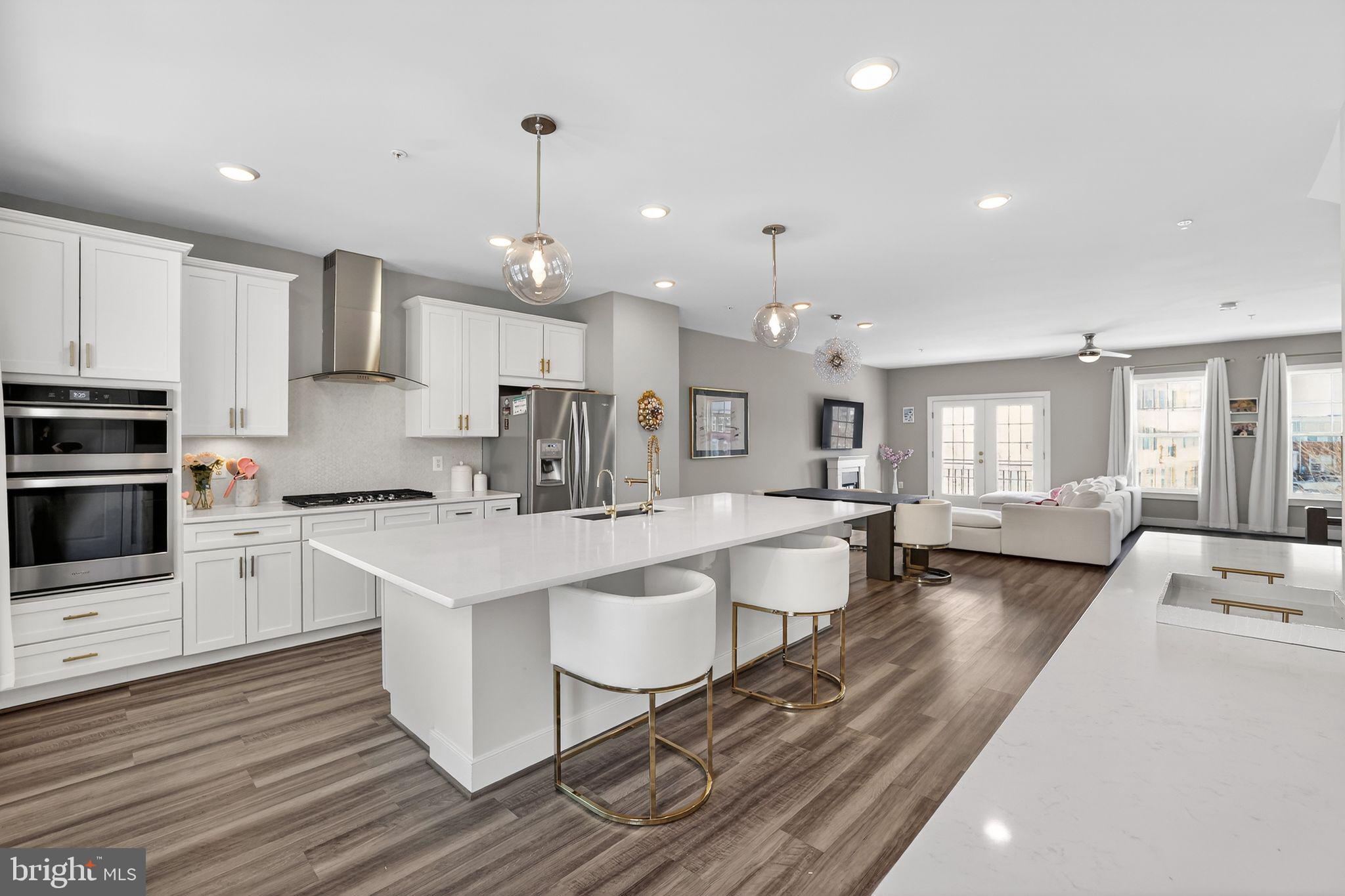 CENTURY ROW - Residential