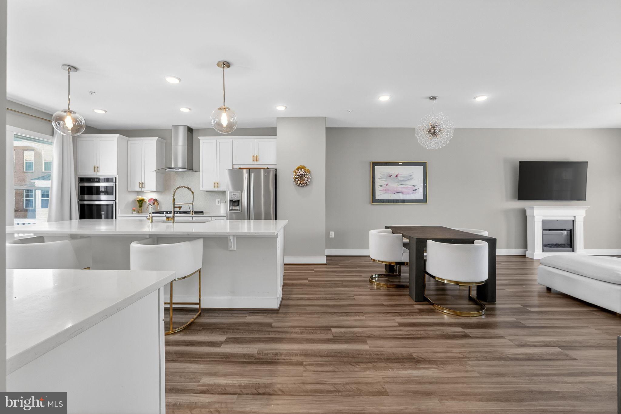 CENTURY ROW - Residential