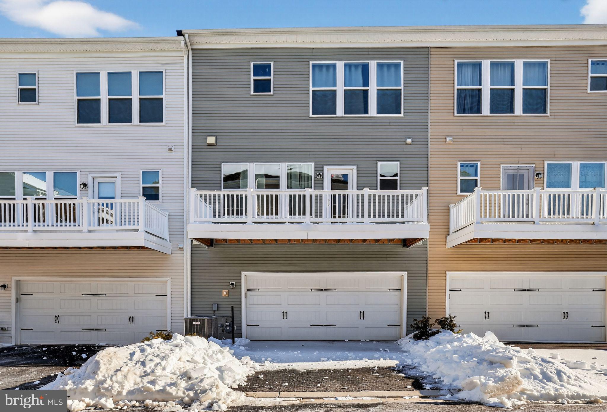 CENTURY ROW - Residential