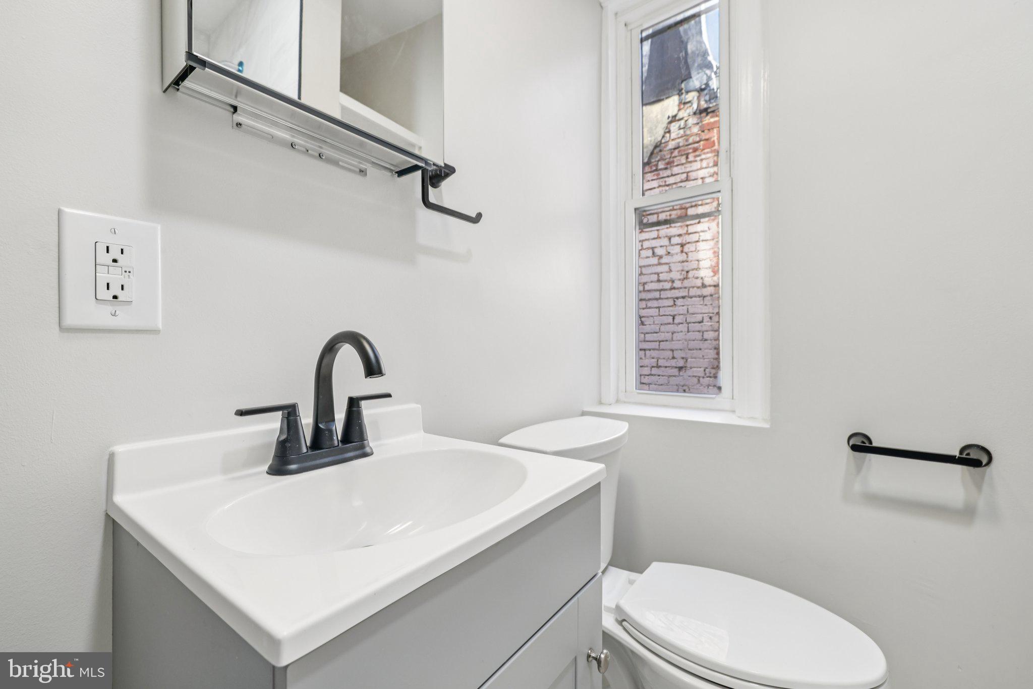 BROADWAY EAST - Residential