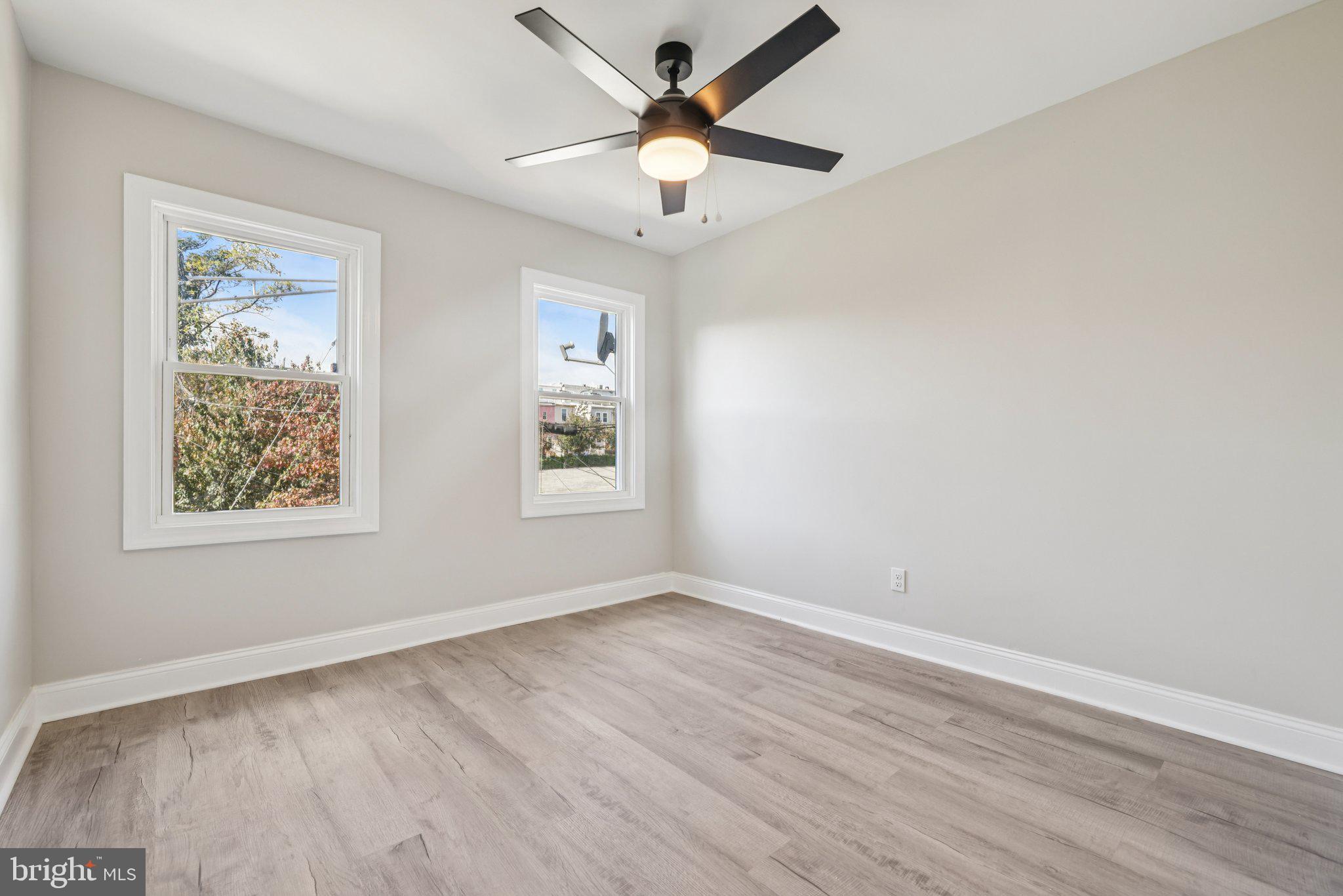 BROADWAY EAST - Residential