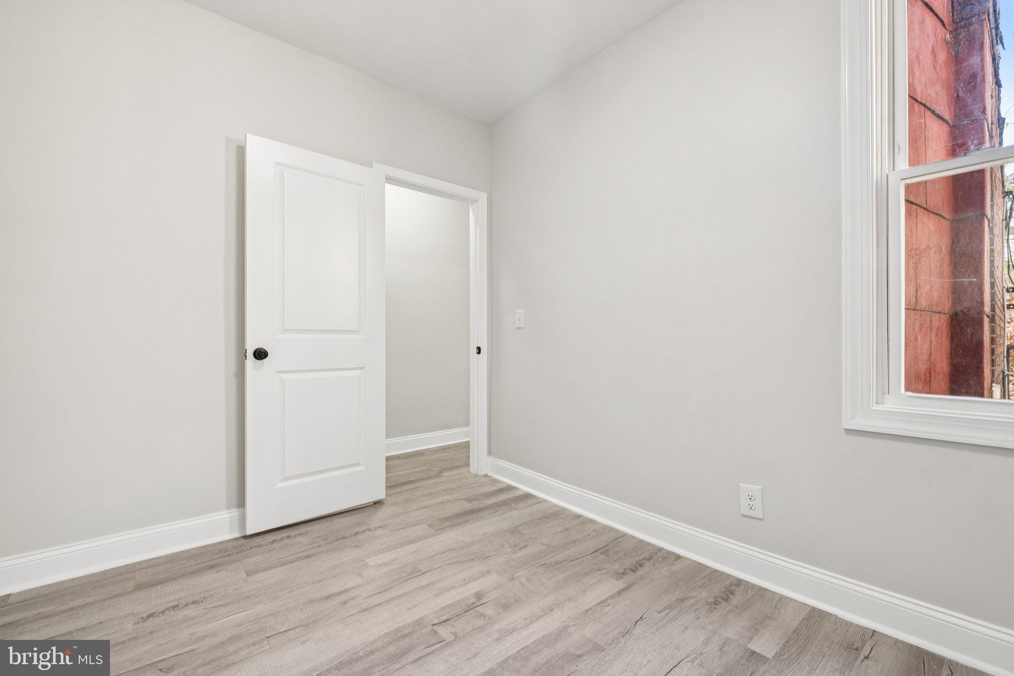 BROADWAY EAST - Residential