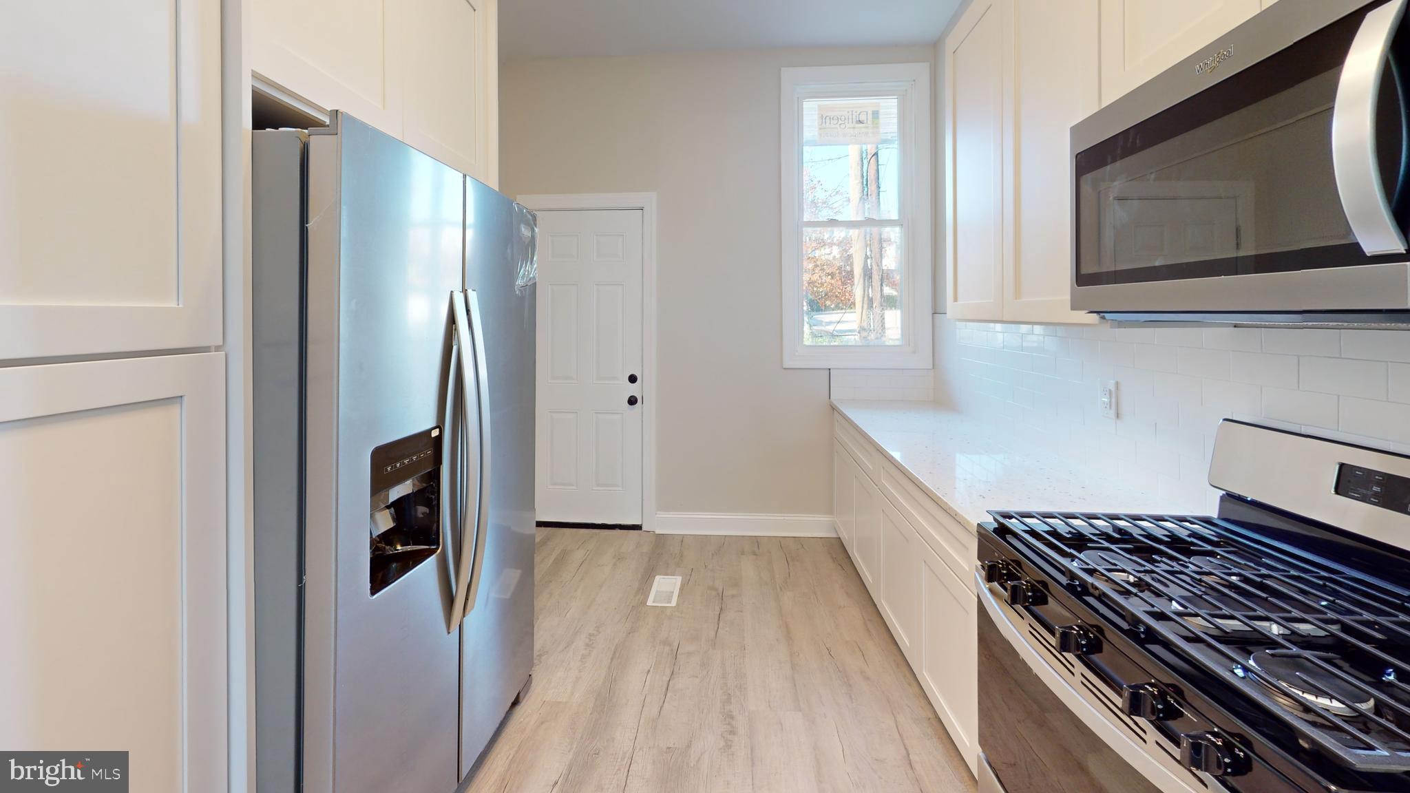 BROADWAY EAST - Residential