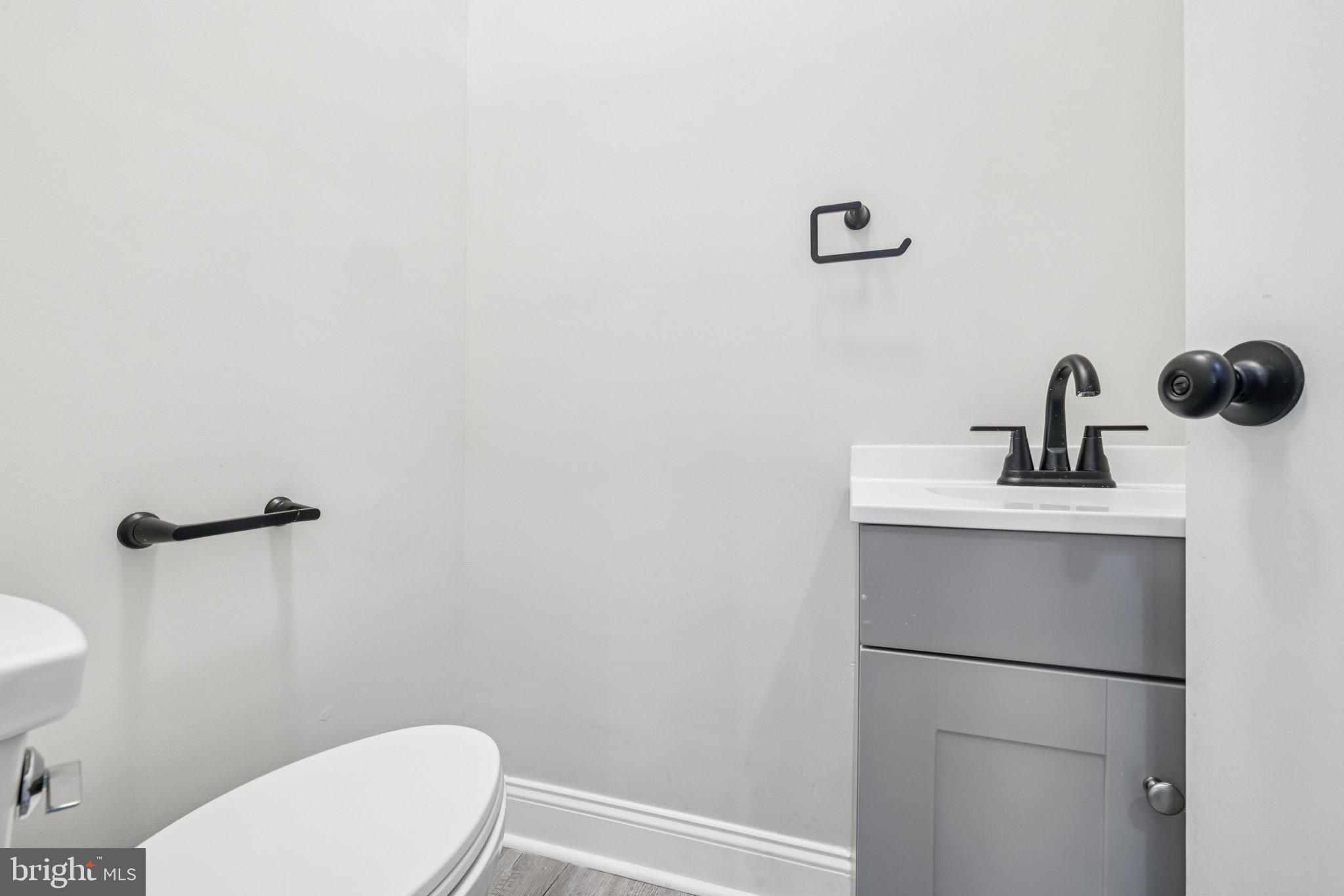 BROADWAY EAST - Residential