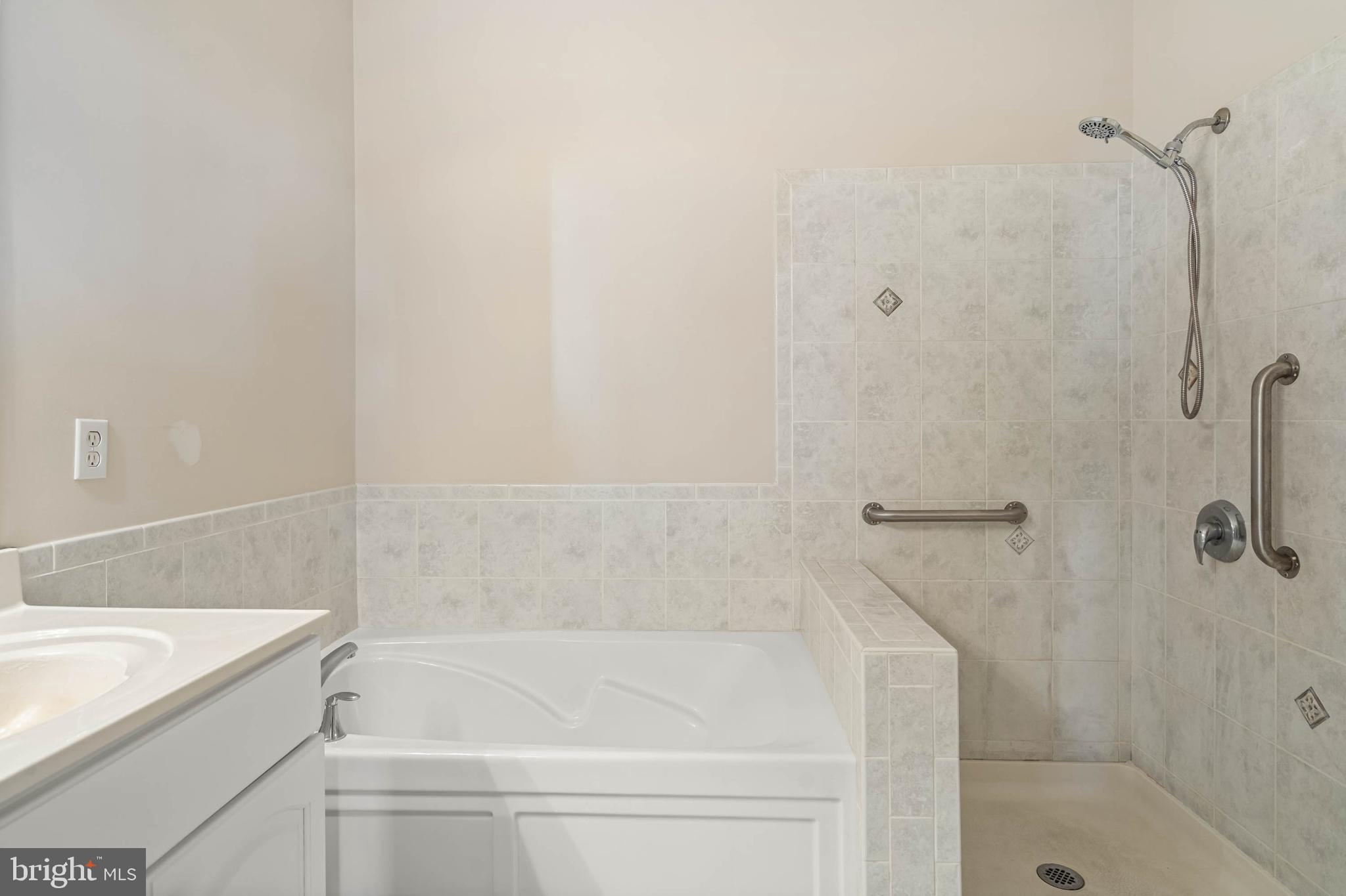 PAYNTERS MILL - Residential