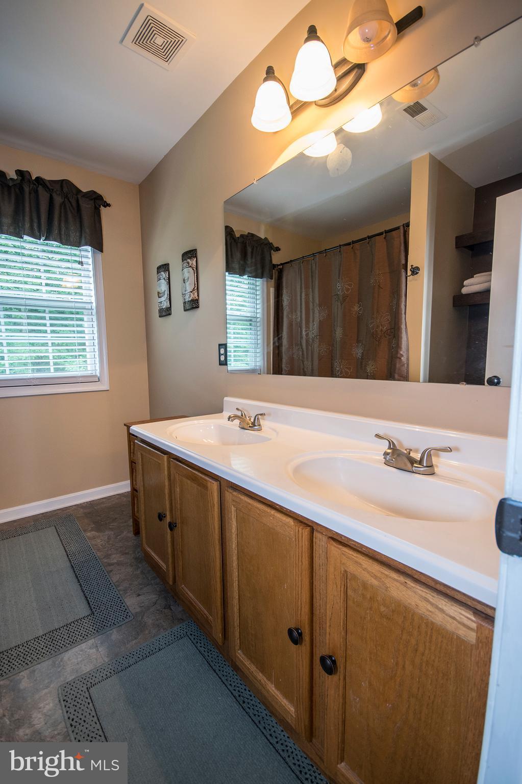 STONE RIVER - Residential