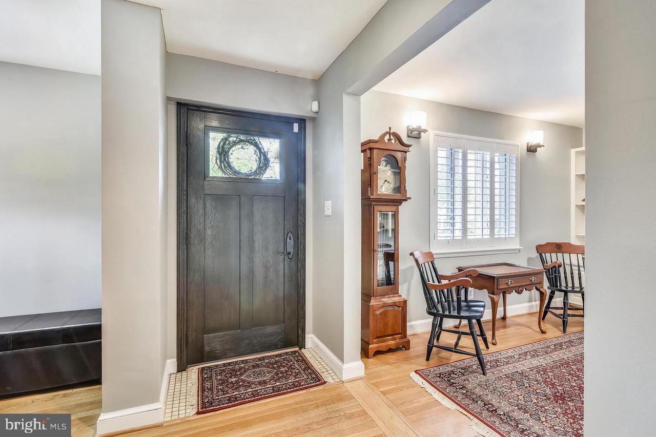 BROYHILL FOREST - Residential Lease