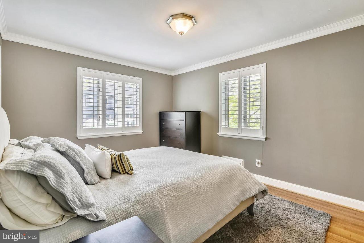 BROYHILL FOREST - Residential Lease