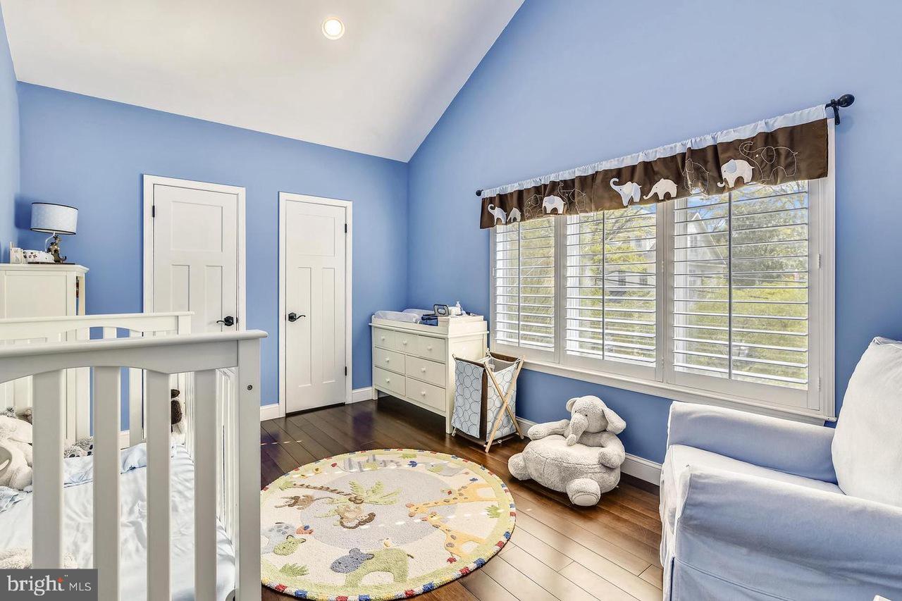 BROYHILL FOREST - Residential Lease