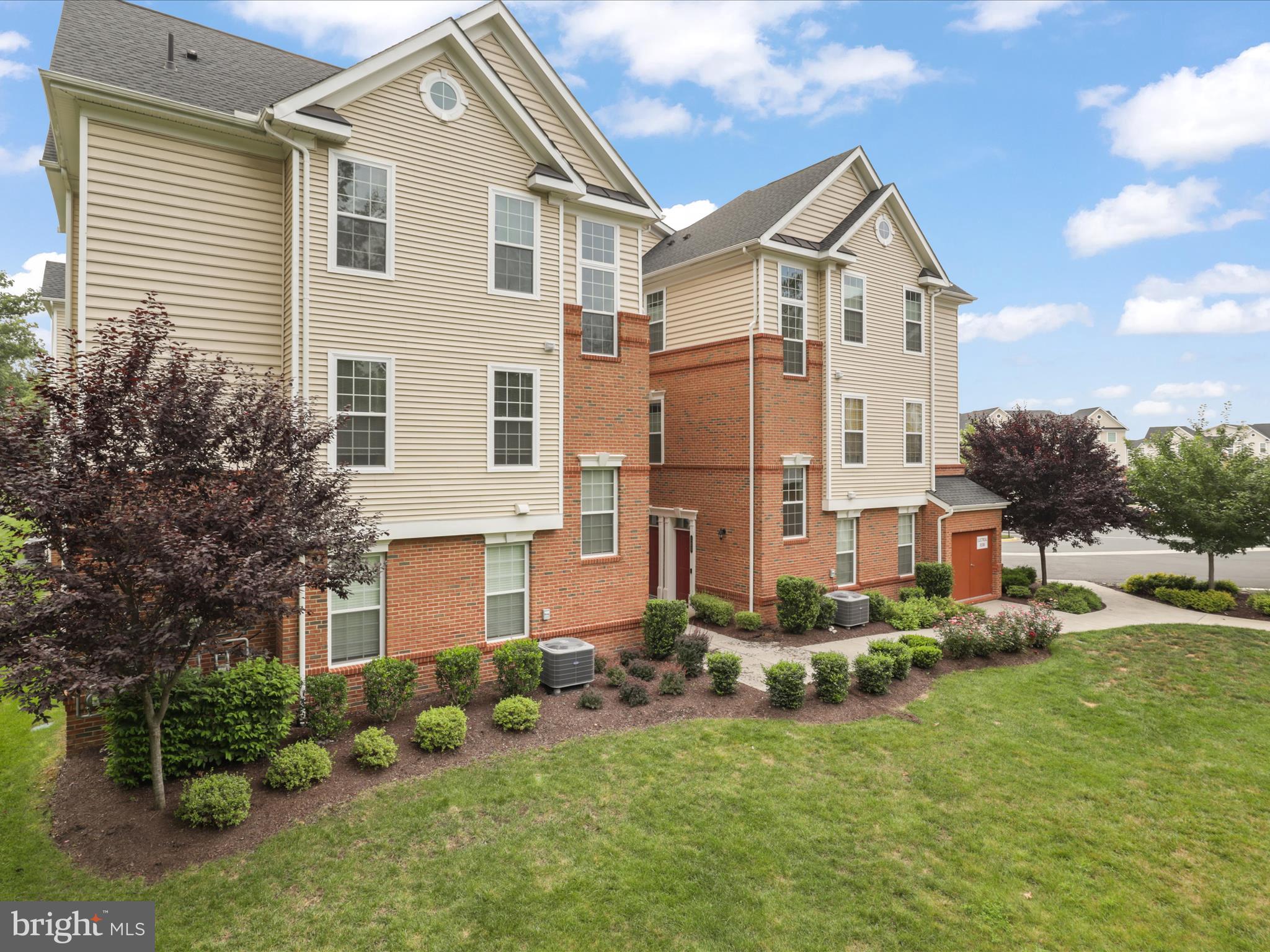 23245 MILLTOWN KNOLL SQUARE 103