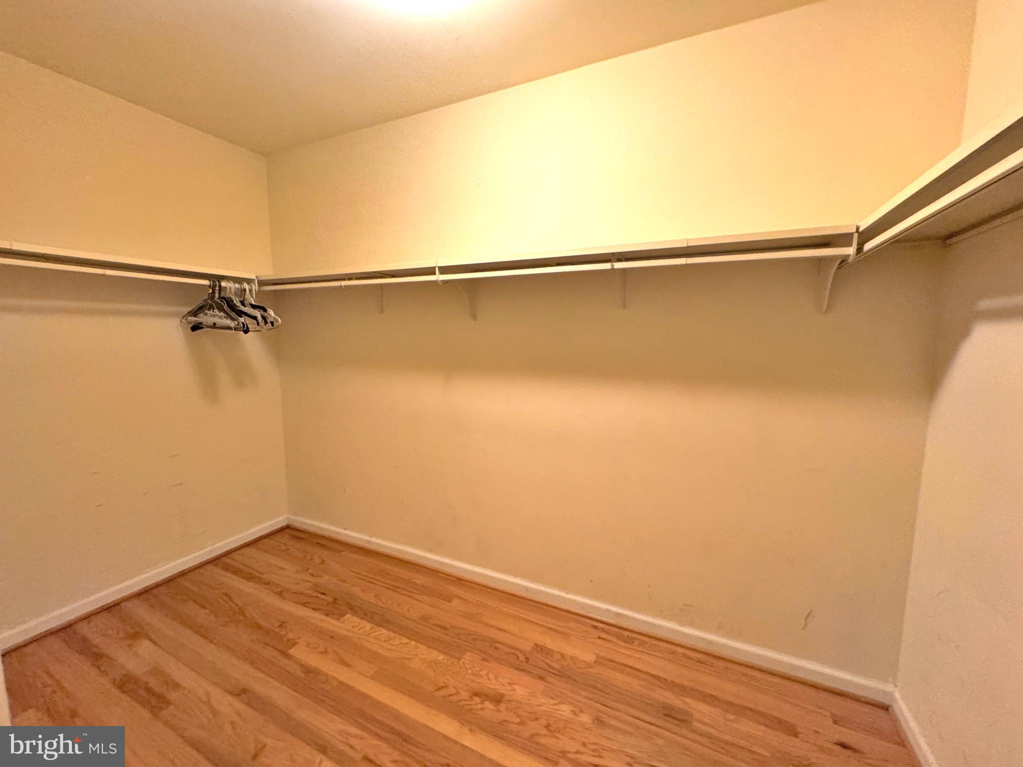 TOWNES OF MOOREFIELD - Residential Lease