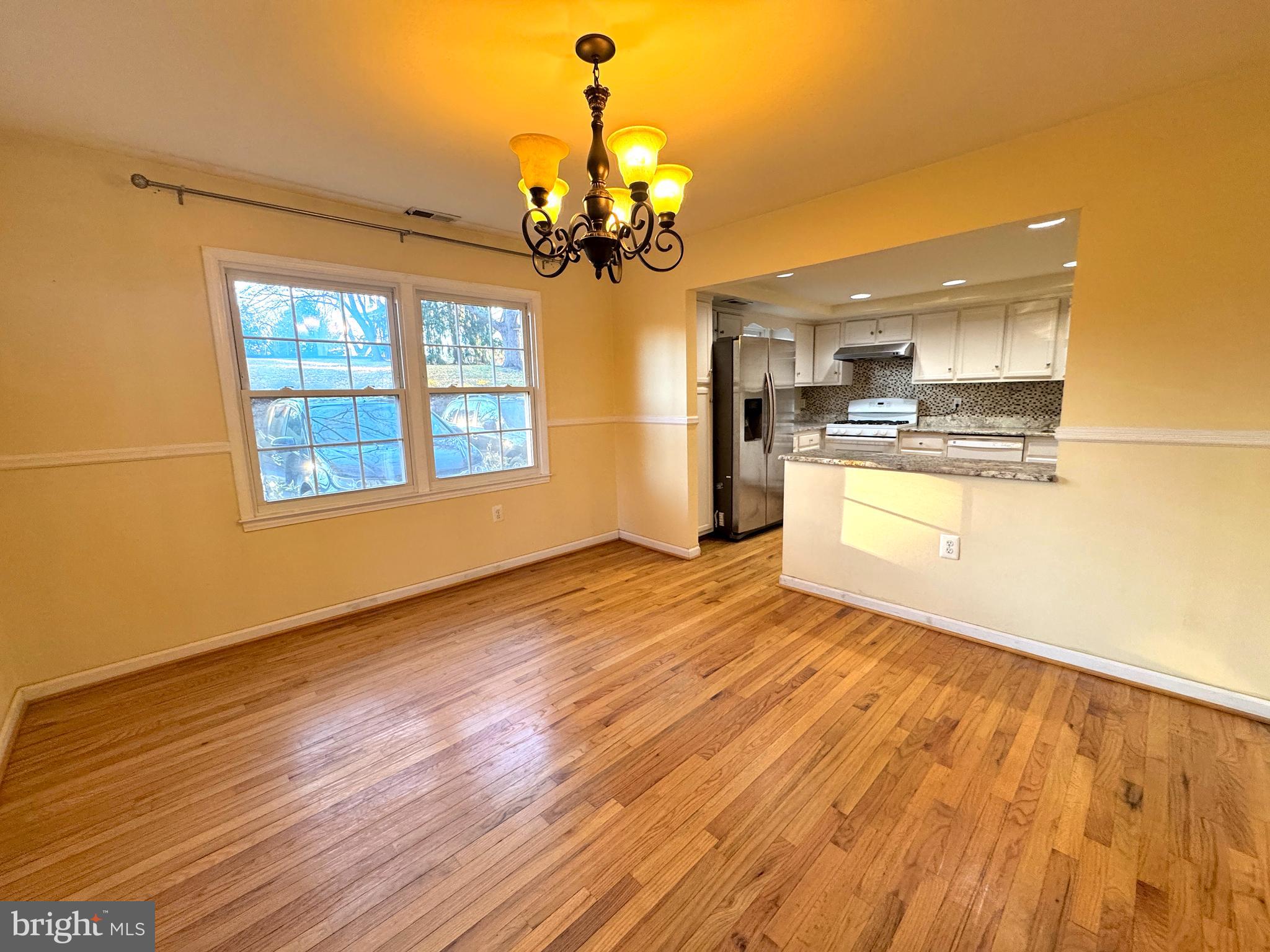 TOWNES OF MOOREFIELD - Residential Lease