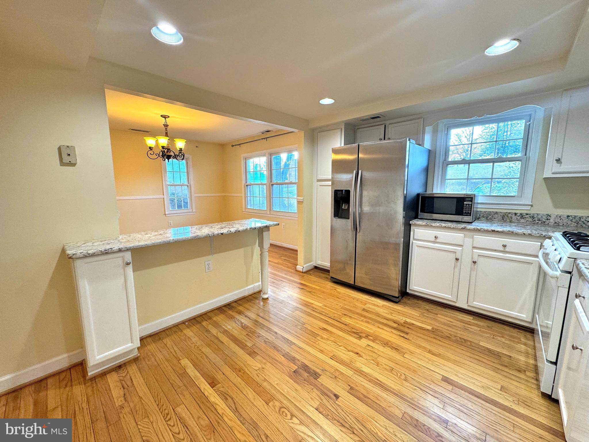 TOWNES OF MOOREFIELD - Residential Lease