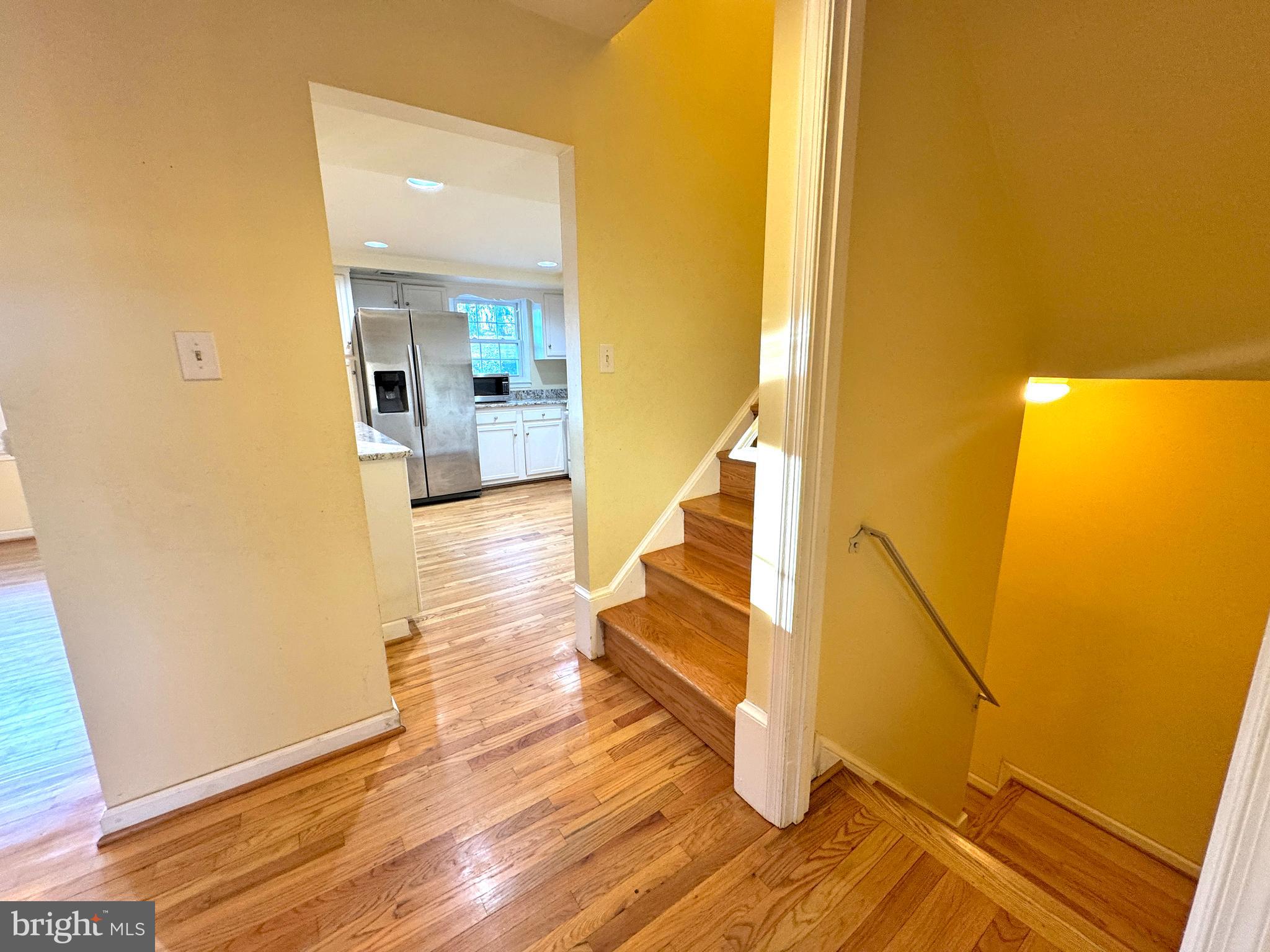 TOWNES OF MOOREFIELD - Residential Lease