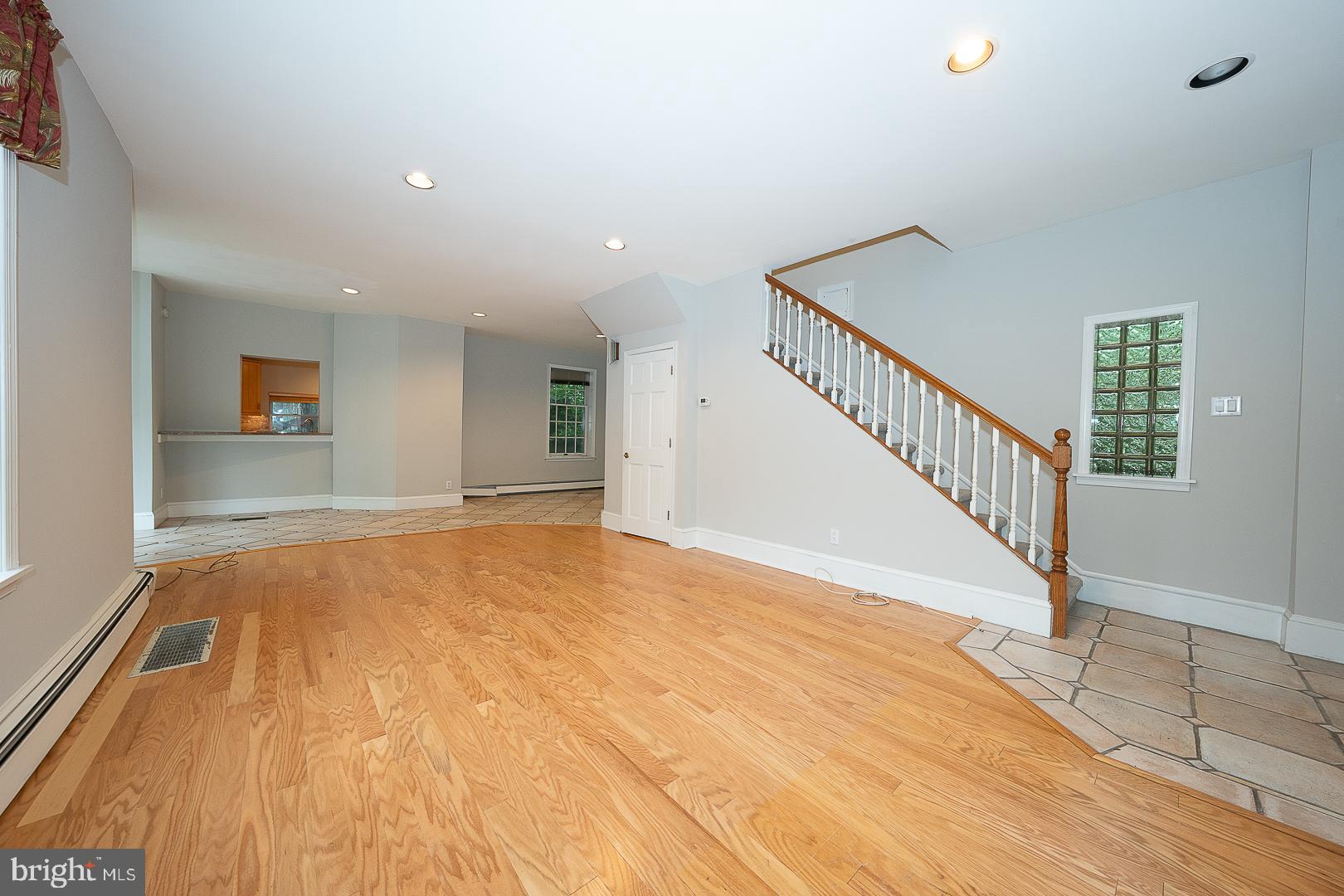 212 ELM TERRACE 1