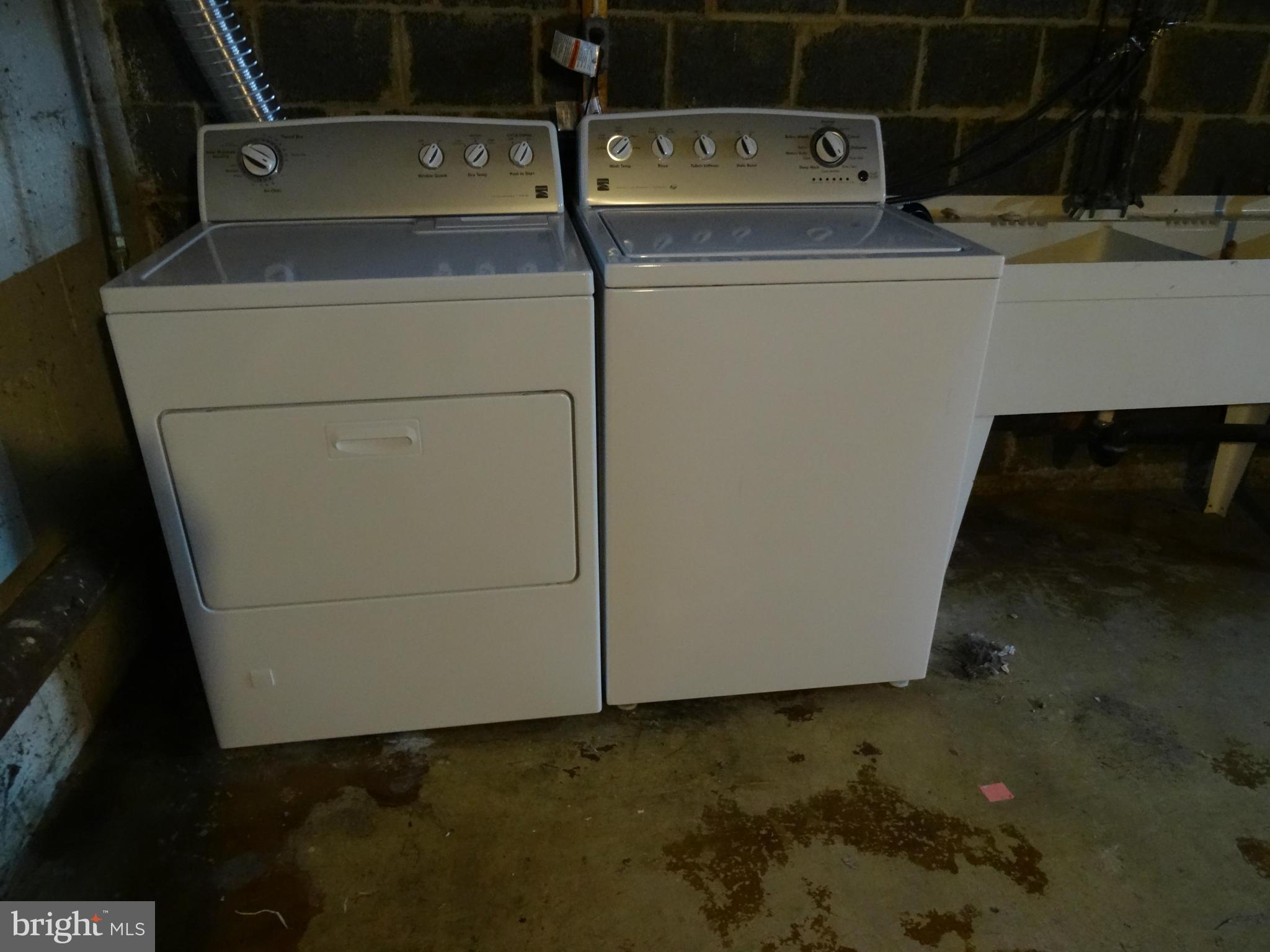 SHARON - Residential Lease