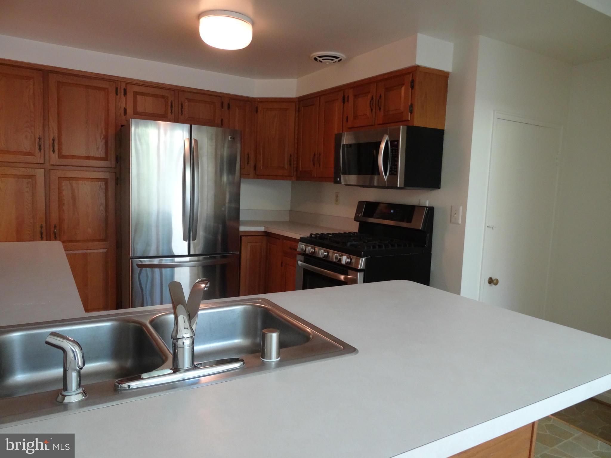 SHARON - Residential Lease