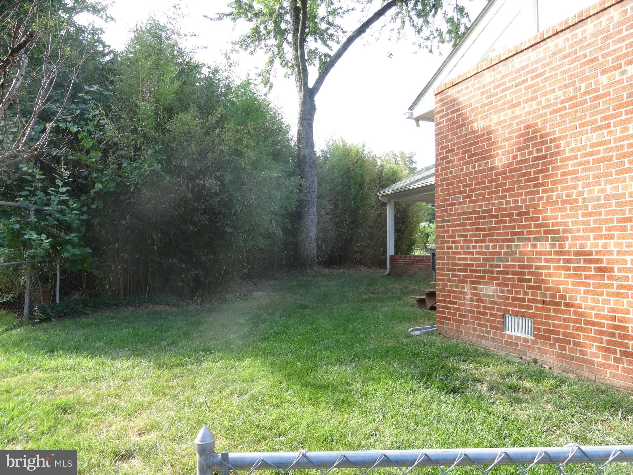 SHARON - Residential Lease