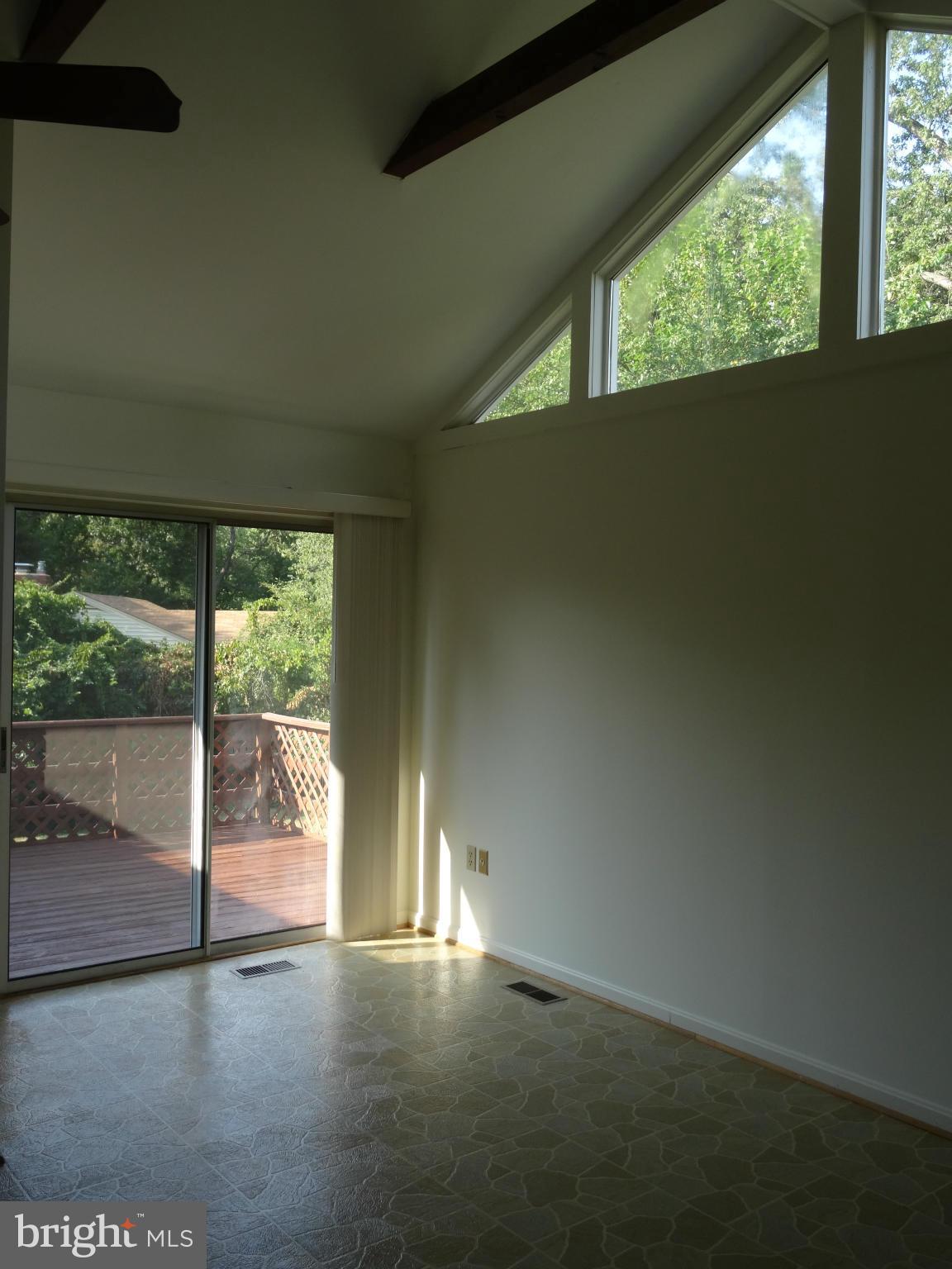 SHARON - Residential Lease