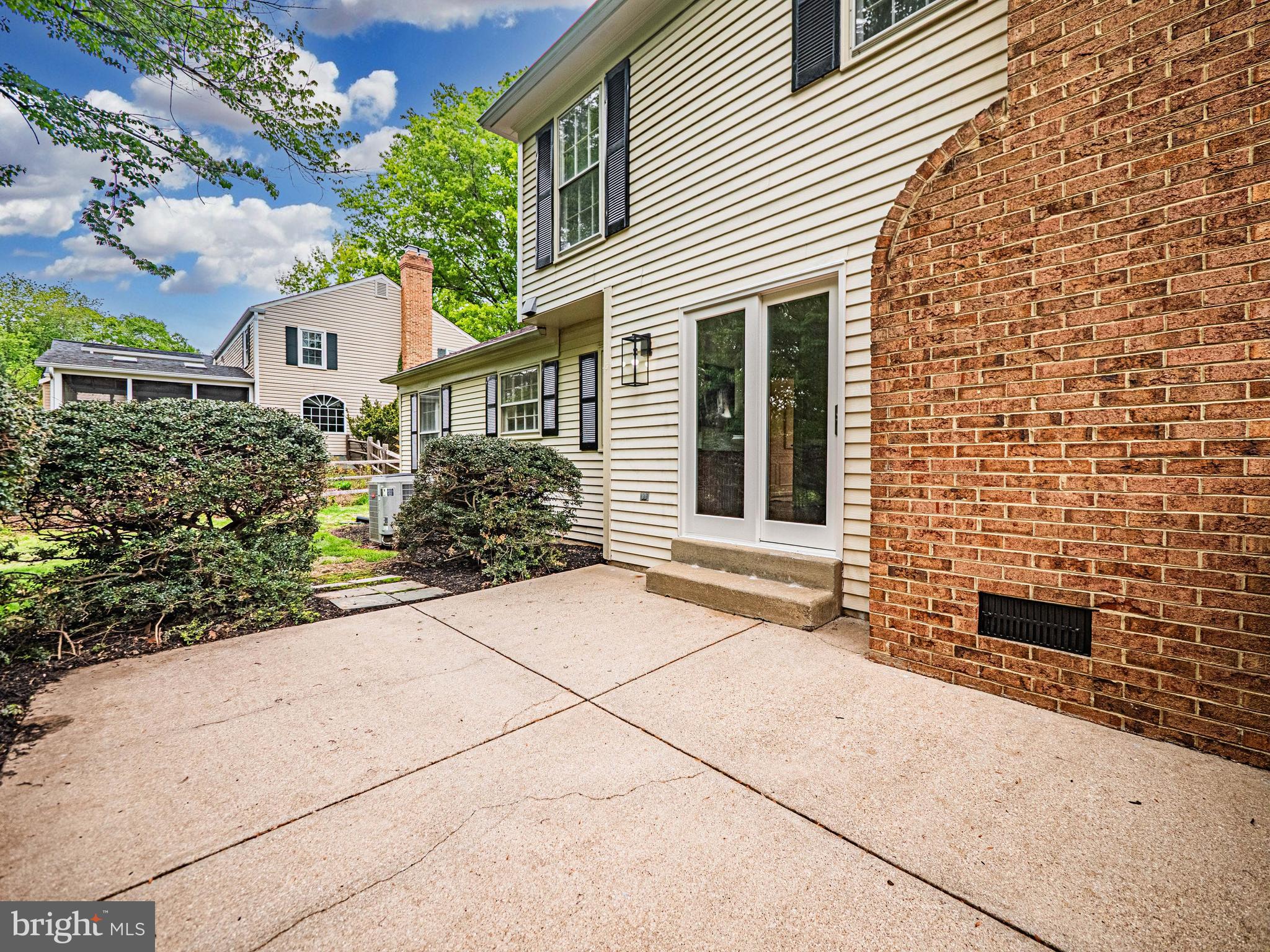 POTOMAC CHASE - Residential