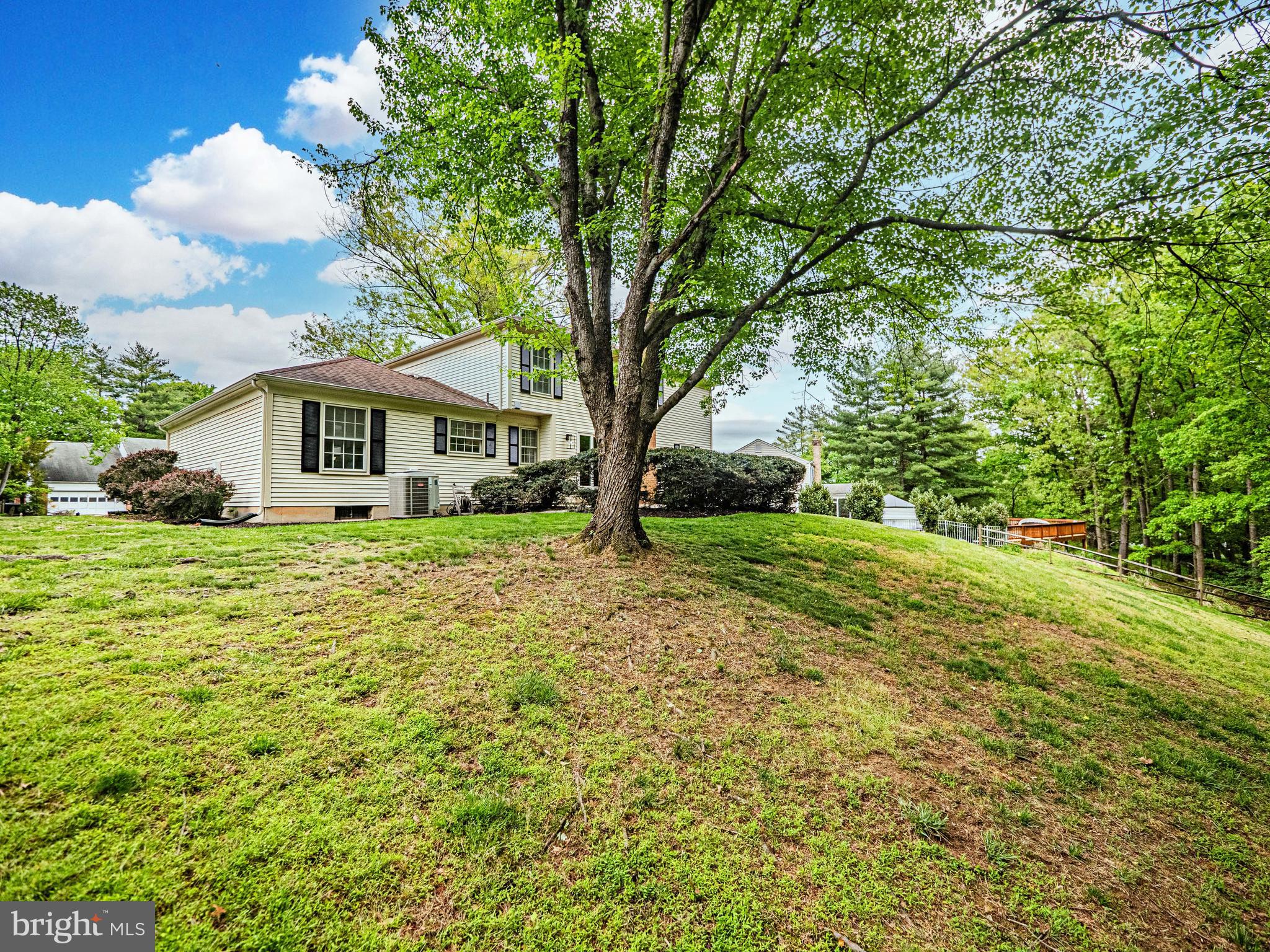 POTOMAC CHASE - Residential