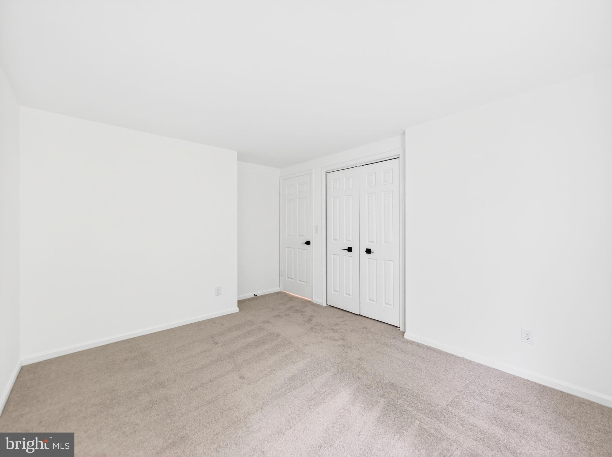 POTOMAC CHASE - Residential