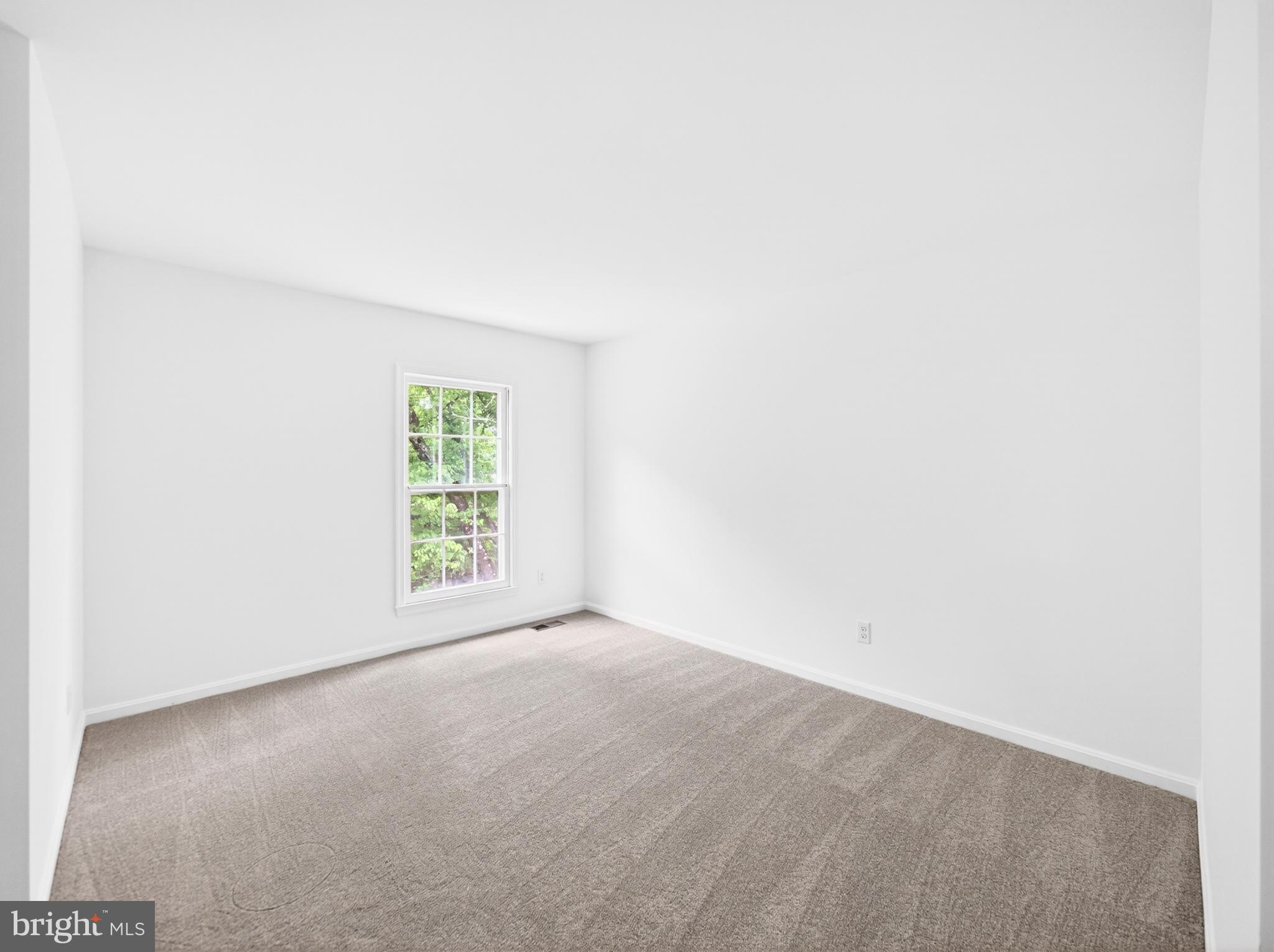 POTOMAC CHASE - Residential