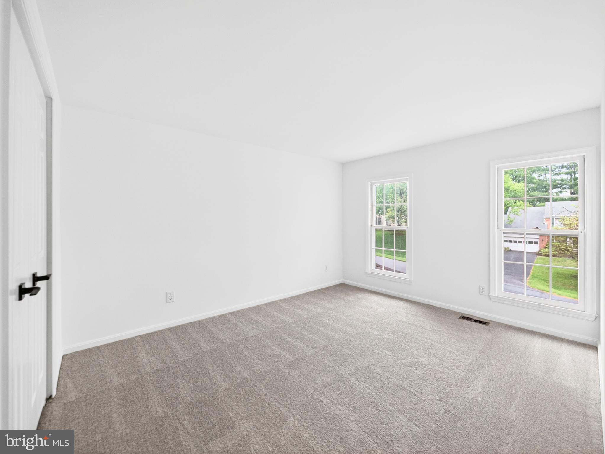 POTOMAC CHASE - Residential