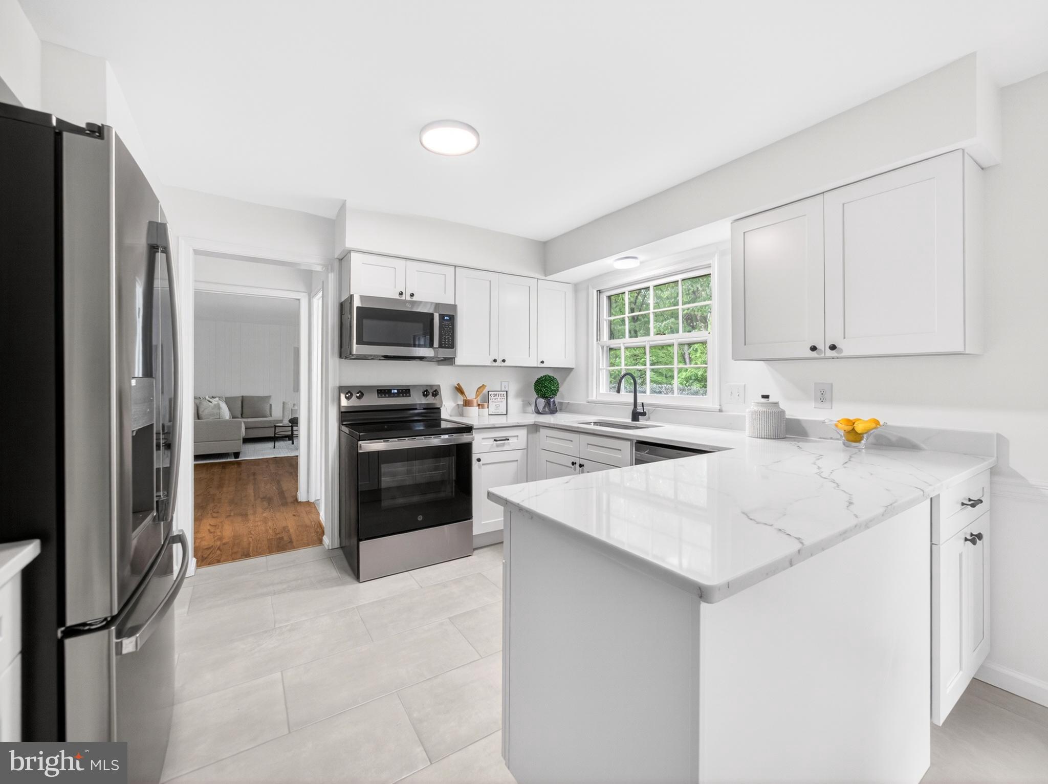 POTOMAC CHASE - Residential