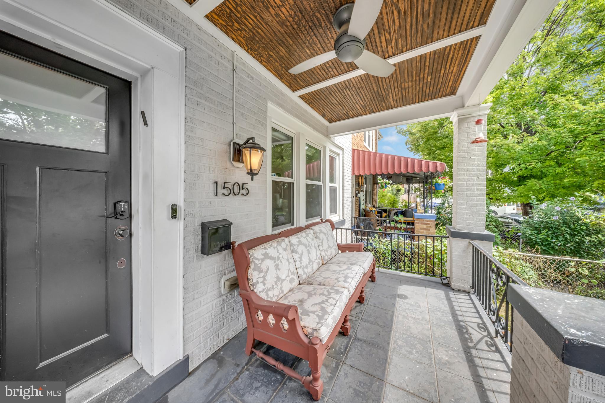 1505 SPRING PLACE NW