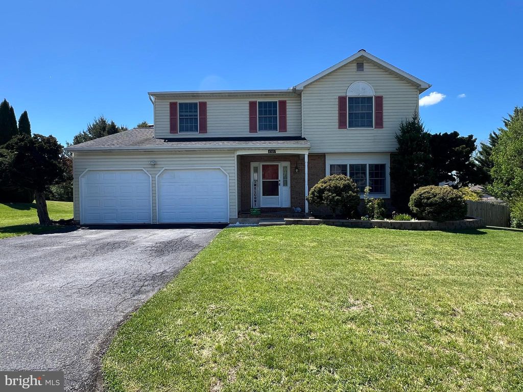 Photo of 4507 Mance Drive, HARRISBURG, PA 17112 (MLS # PADA2059300)