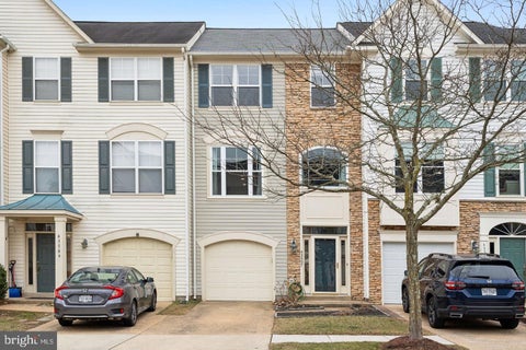 Townhouse For Rent - 43507 Jubilee Street<br/> CHANTILLY, VA 20152