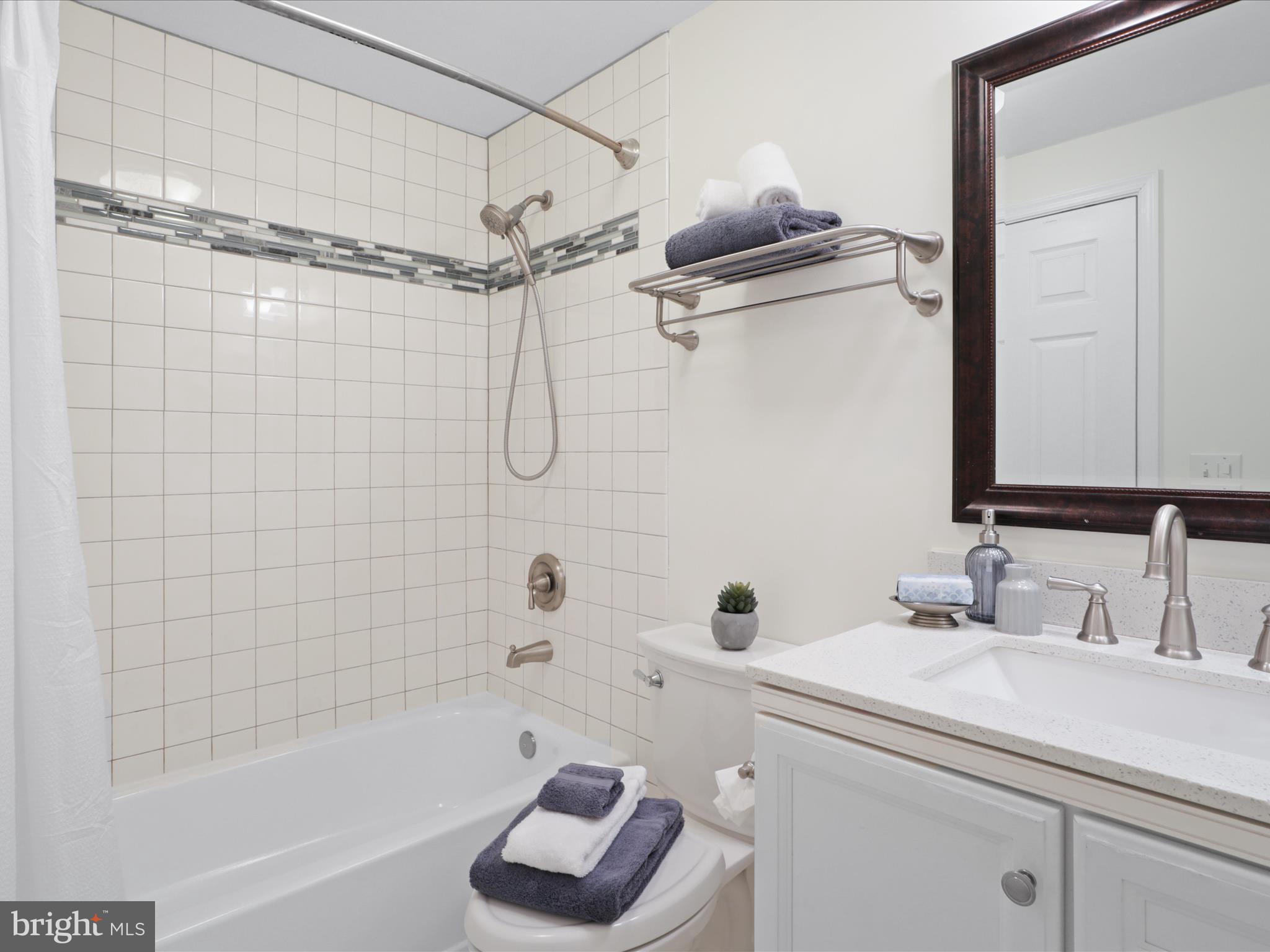 BAYFIELD STATION - Residential