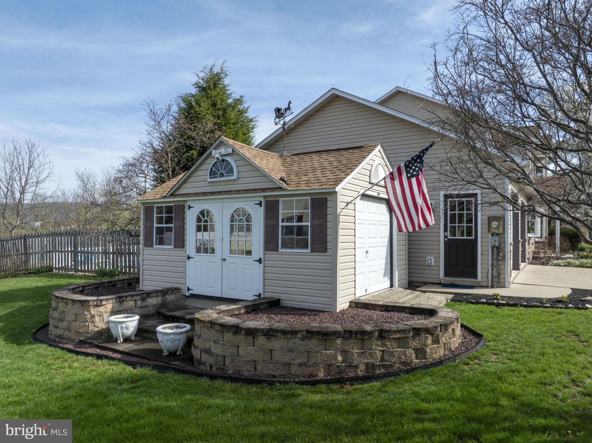 GREENHILL FARMS ESTATES - Residential